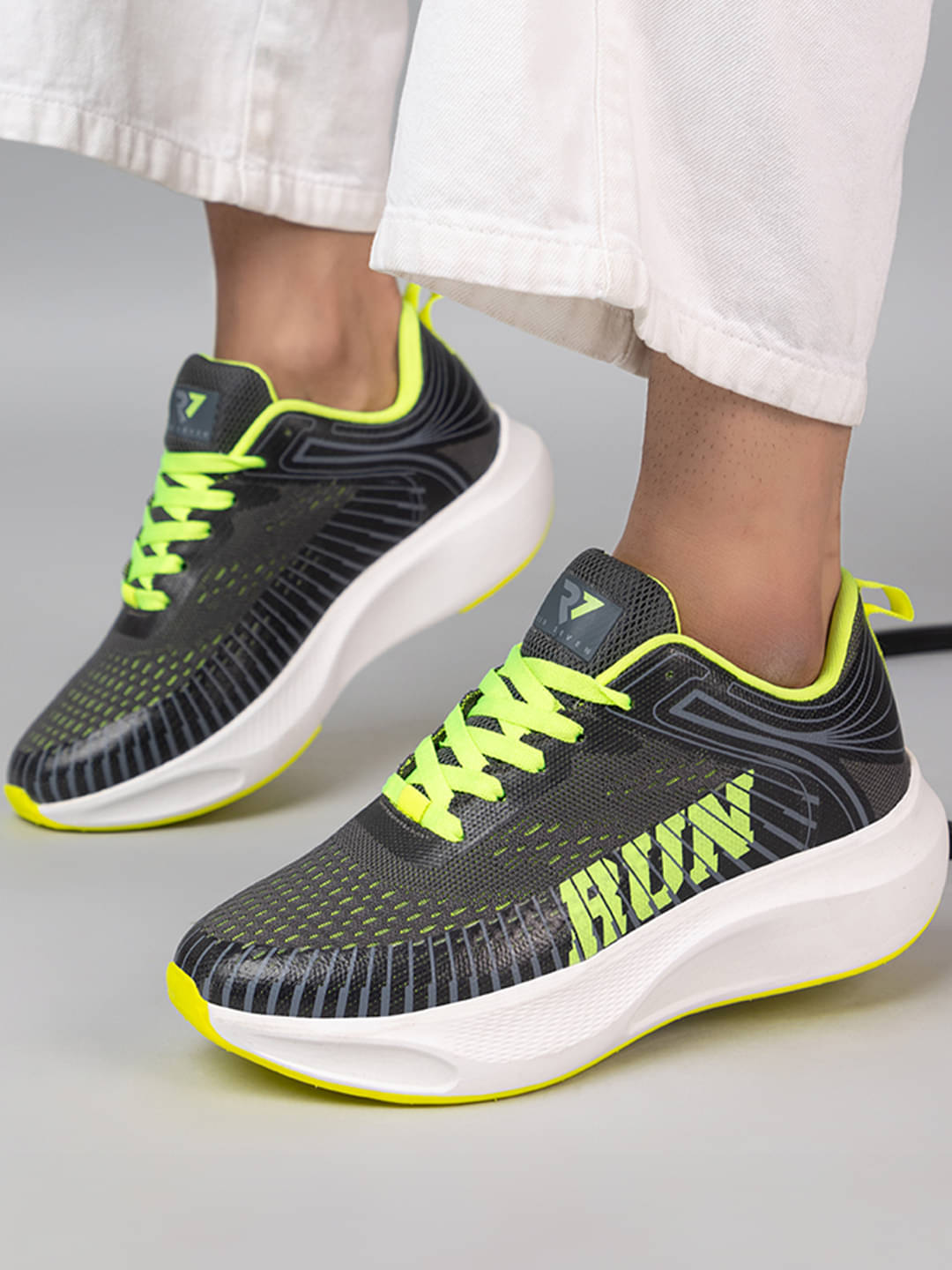 RUN SEVEN by GO21 Comfort Sole Gray Men's Sports Running Shoes RUN SEVEN by GO21 Comfort Sole Gray Men's Sports Running Shoes