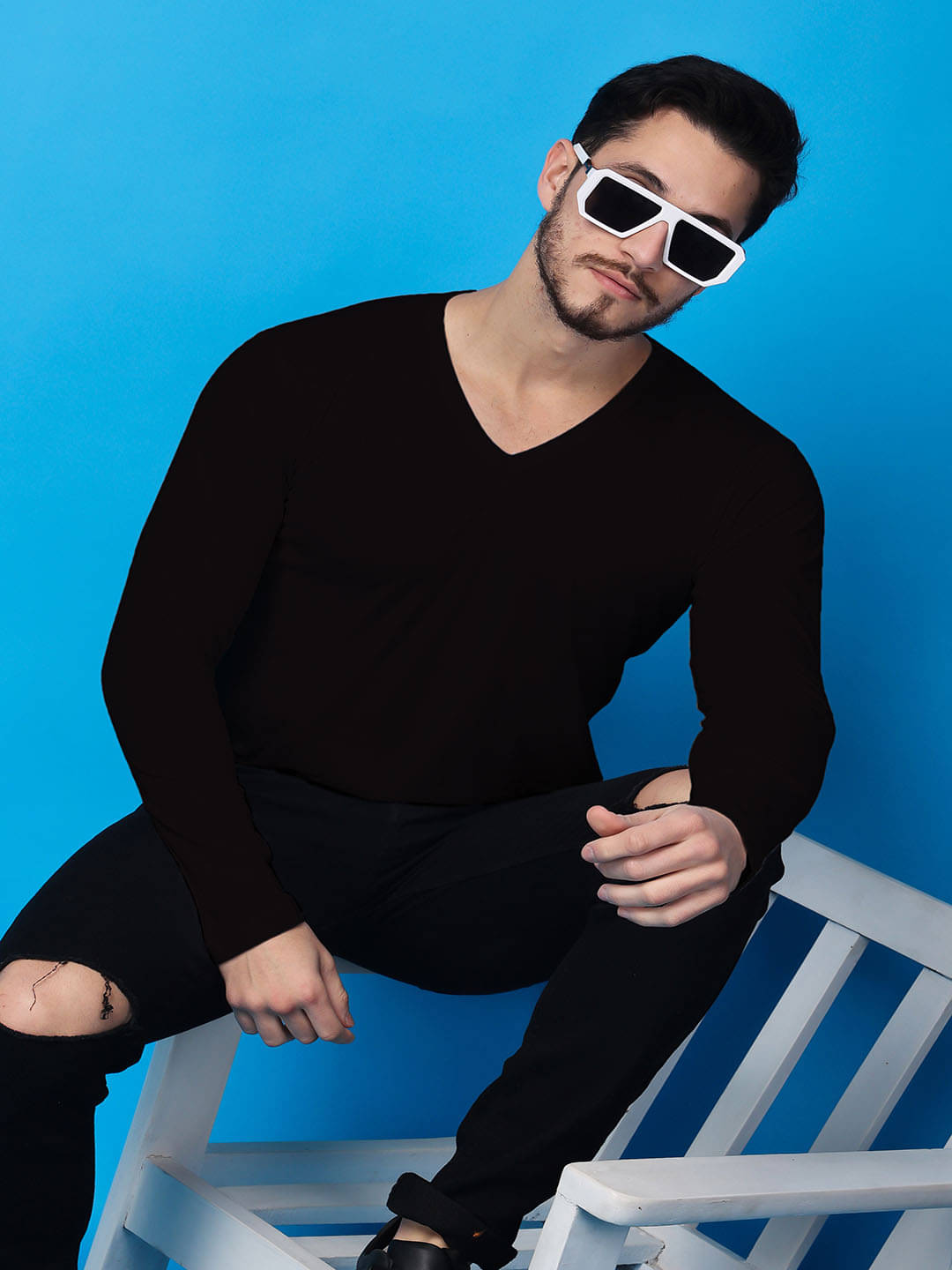 SWIFTLY Men Cotton Regular Fit Solid T-Shirt ( Black ) SWIFTLY Men Cotton Regular Fit Solid T-Shirt ( Black )