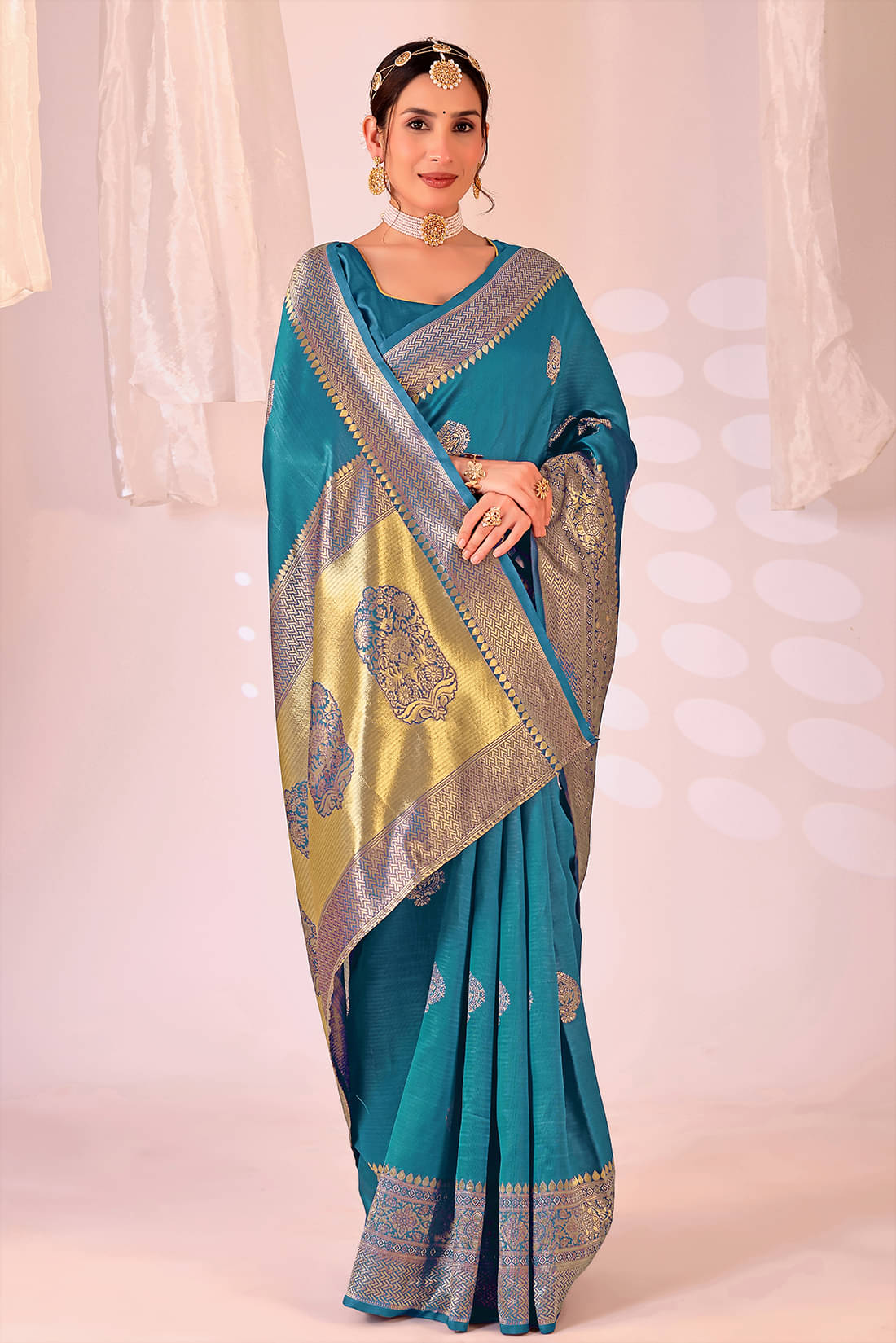    			Suali Art Silk Solid Saree With Unstitched Blouse Piece ( Rama )