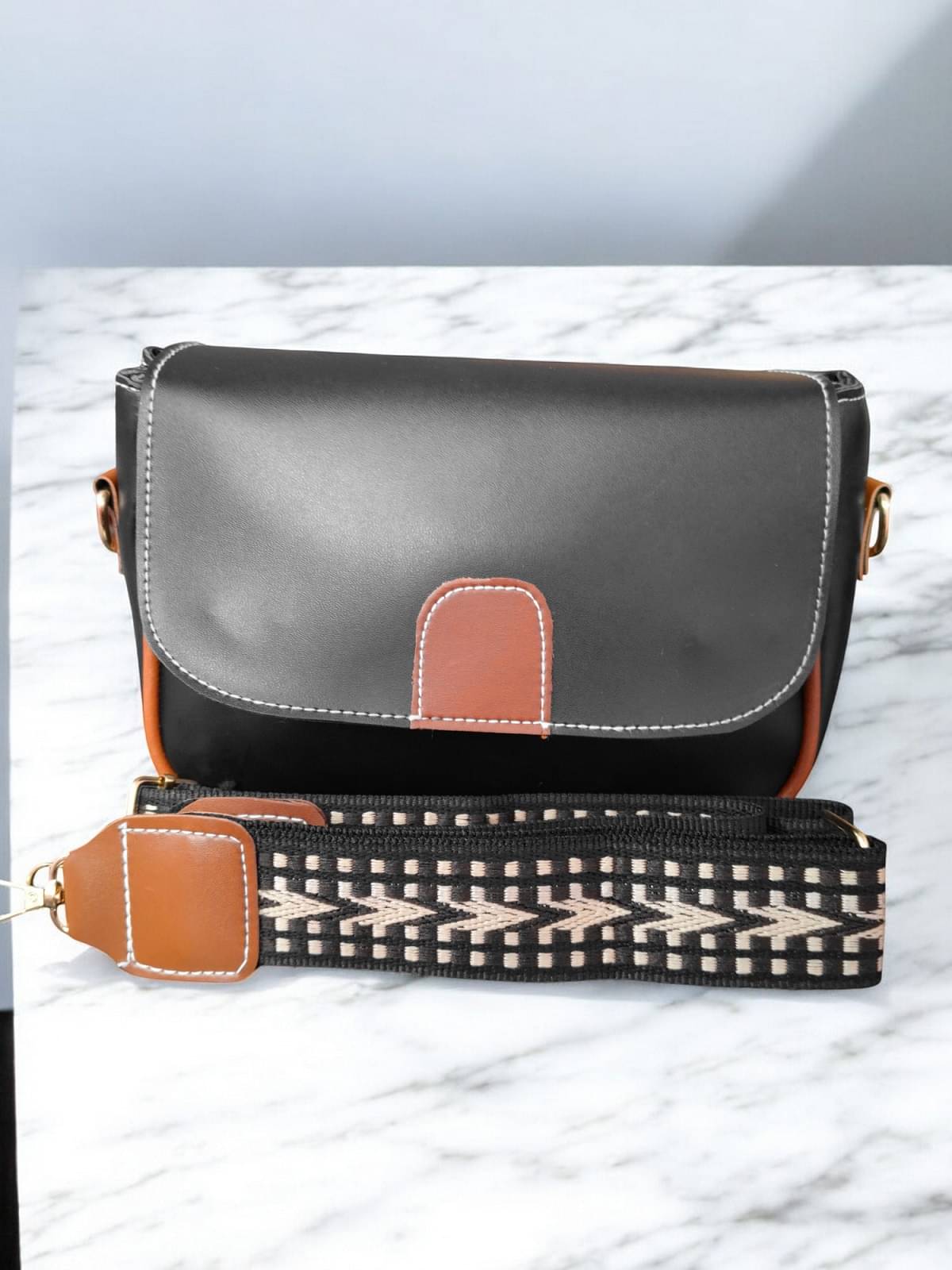     			UOB-Universe of Bags Sling Bag PU Set of 1 ( Black )