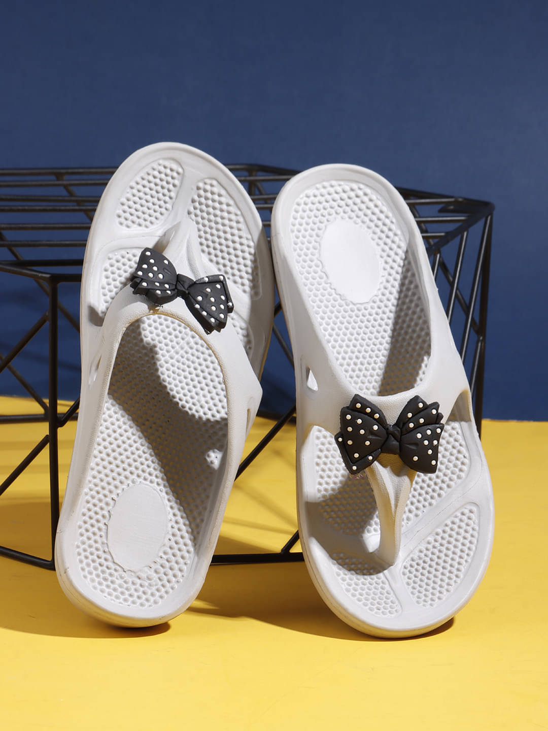     			Aroom Grey Women's Flip Flop