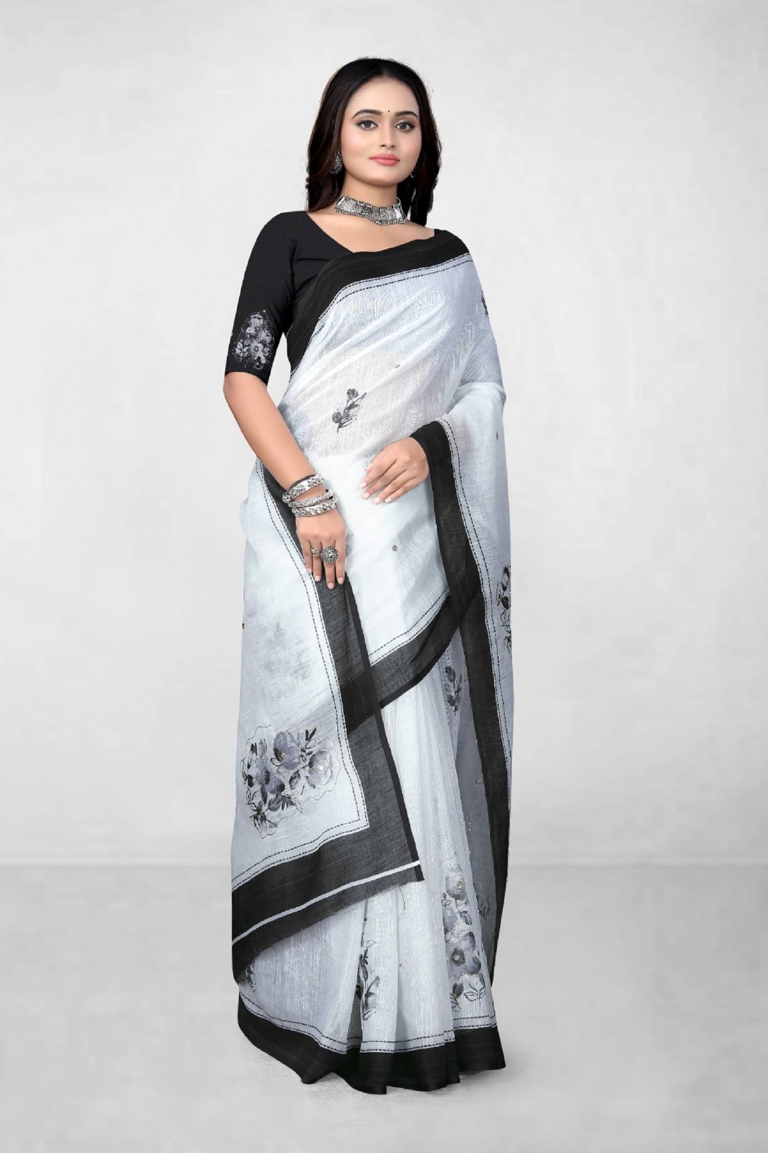 Kalpana Creation Linen Printed Saree With Unstitched Blouse Piece ( Black ) Kalpana Creation Linen Printed Saree With Unstitched Blouse Piece ( Black )