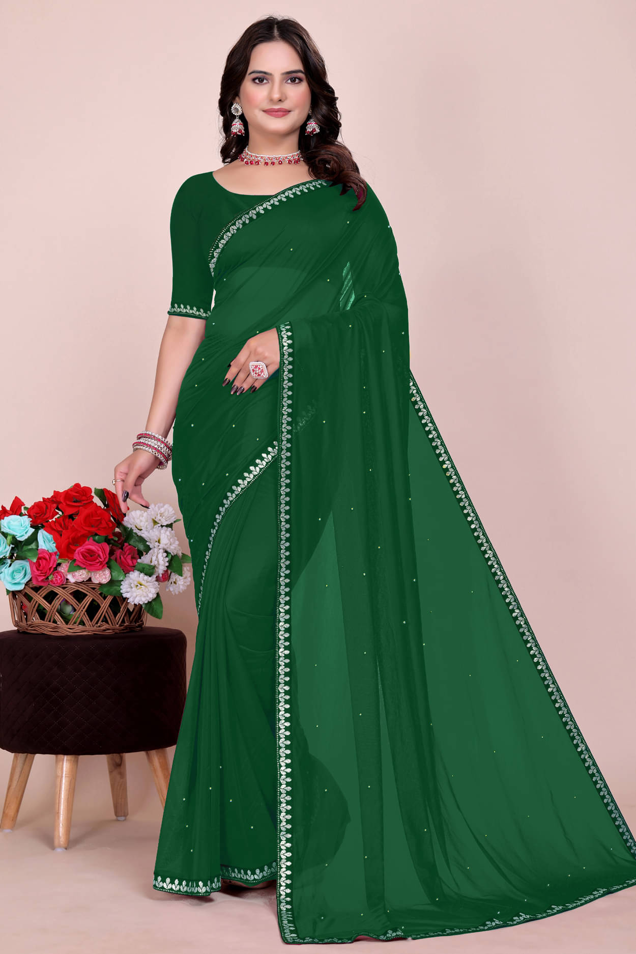 Suntex Lycra Solid Saree With Unstitched Blouse Piece ( Green ) Suntex Lycra Solid Saree With Unstitched Blouse Piece ( Green )