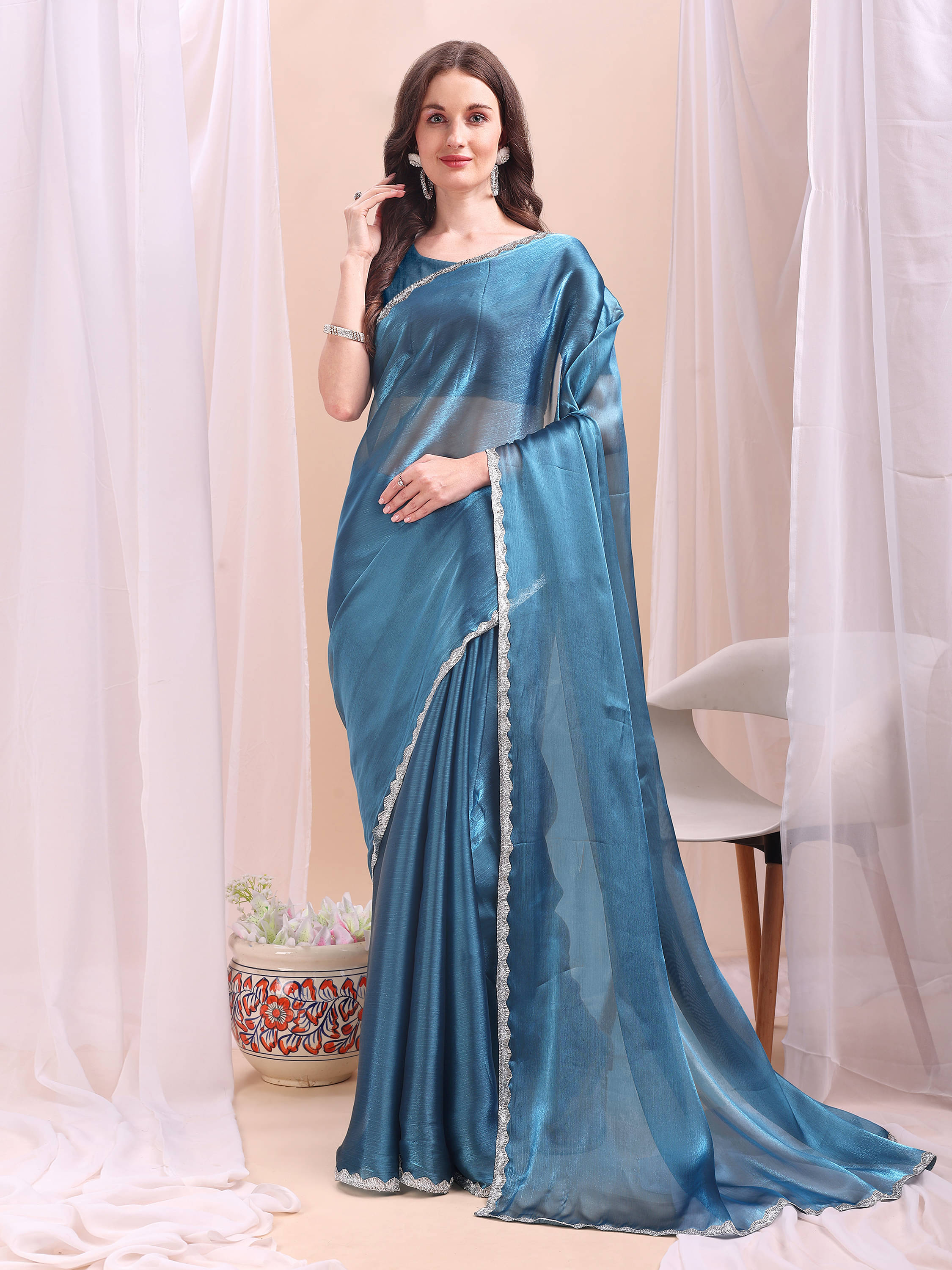 XOOM LADY Zimmy Choo Solid Saree With Unstitched Blouse Piece ( Sea Green ) XOOM LADY Zimmy Choo Solid Saree With Unstitched Blouse Piece ( Sea Green )