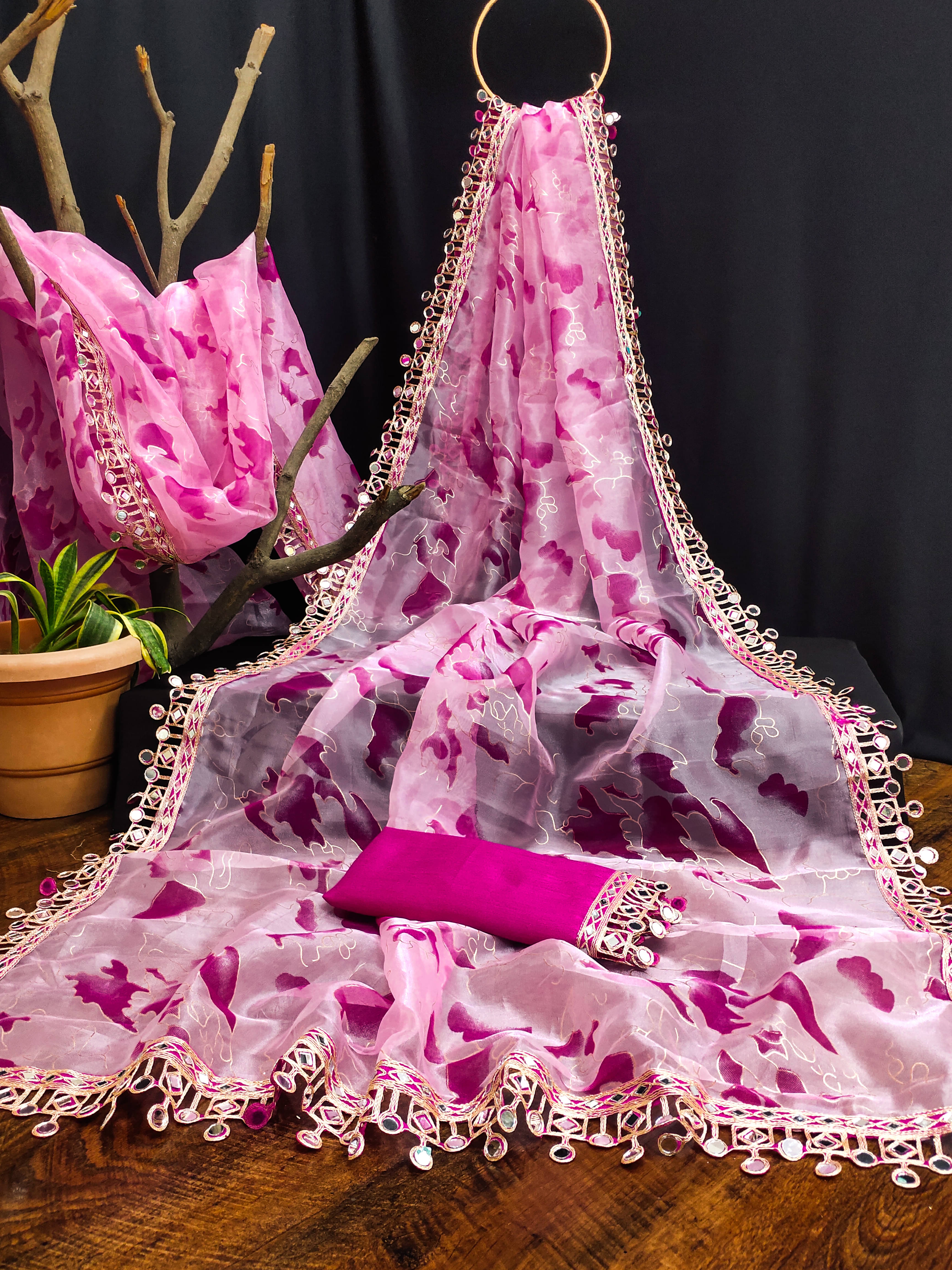     			XOOM LADY Organza Printed Saree With Unstitched Blouse Piece ( Rani )