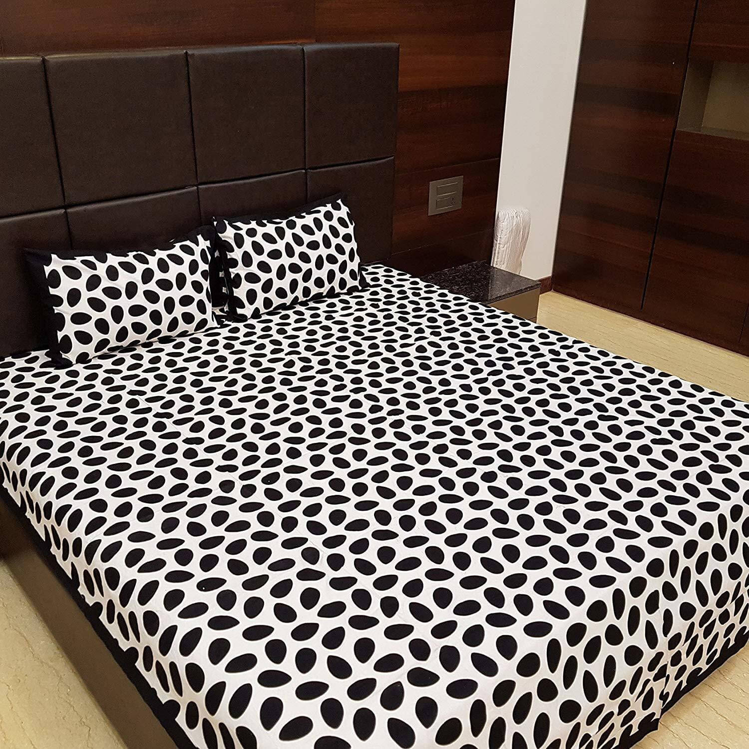Navkaar Creation Cotton 1 Double Bedsheet with 2 Pillow Covers ( Black ) Navkaar Creation Cotton 1 Double Bedsheet with 2 Pillow Covers ( Black )
