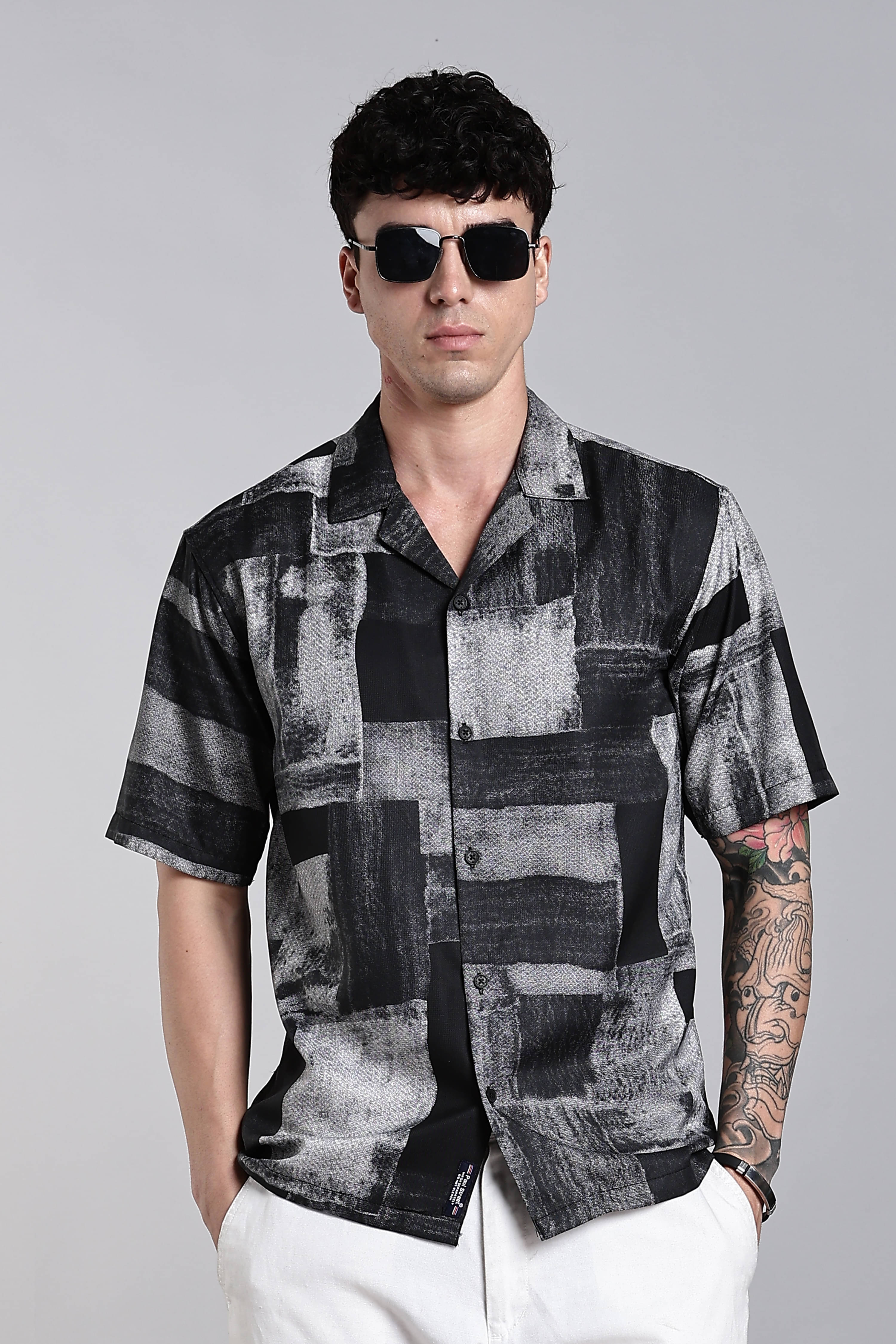     			Paul Street Cotton Blend Boxy Printed Half Sleeves Men's Casual Shirt - Black ( Pack of 1 )