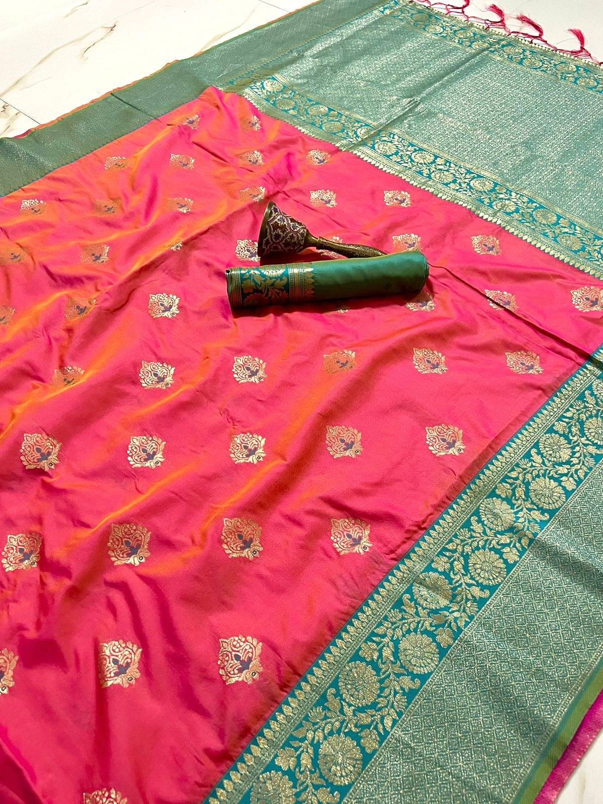 Rangtulika Ethnics Silk Woven Banarasi saree With Unstitched Blouse Piece ( Pink )     			Rangtulika Ethnics Silk Woven Banarasi saree With Unstitched Blouse Piece ( Pink )