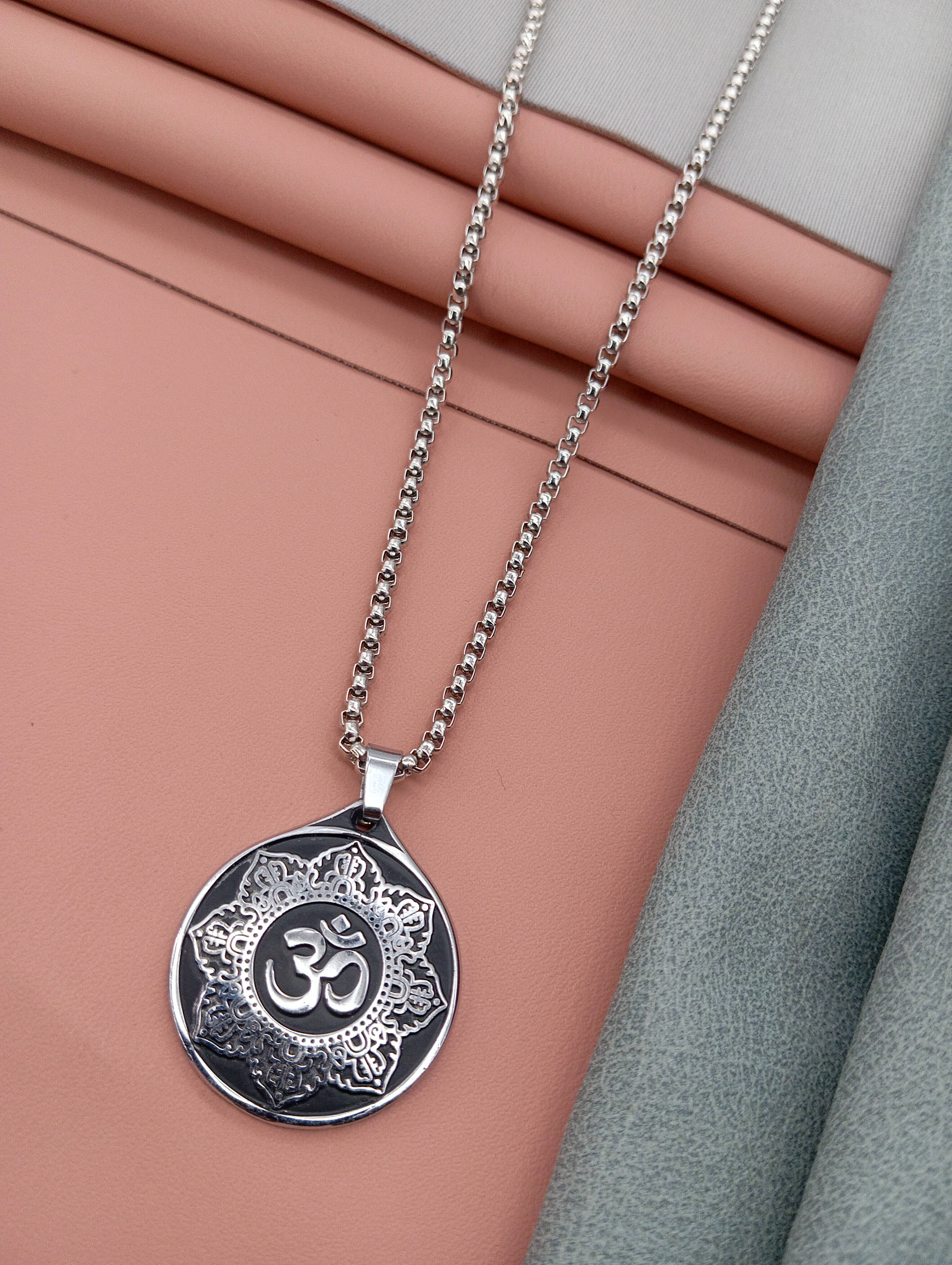     			SHANKHRAJ MA LL Silver Pendant ( Pack of 1 )