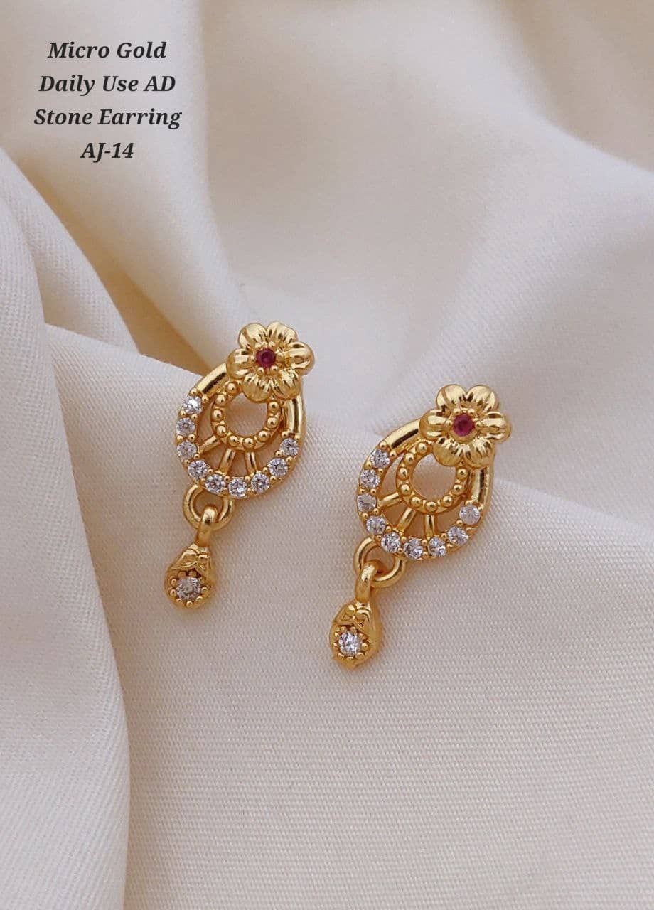 Shivay Fashion Gold Jhumki Earrings ( Pack of 1 ) - Earrings | Buy online on ZillyBuy
