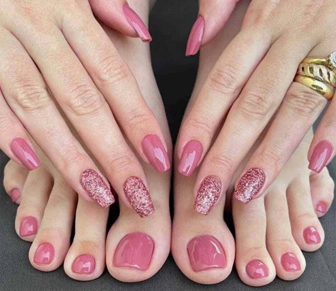 The Pink Truck Combo Of 24 Artificial Reusable Nails Pink With Glitter Design And 24 Toe Nails     			The Pink Truck Combo Of 24 Artificial Reusable Nails Pink With Glitter Design And 24 Toe Nails
