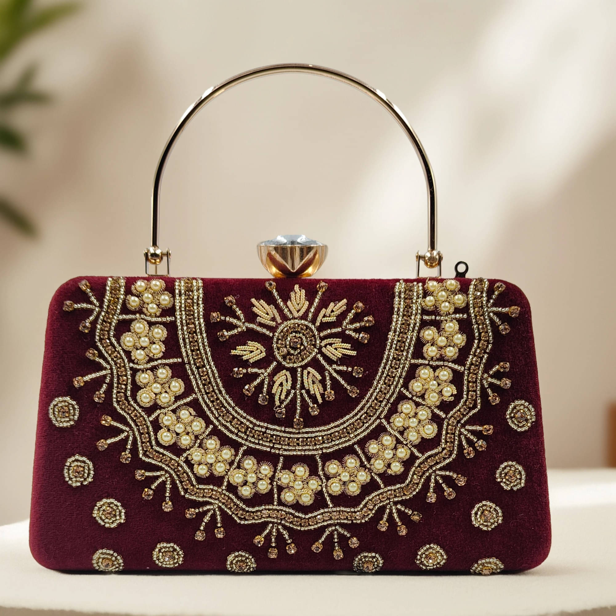     			Generic Maroon Fabric Box Clutch