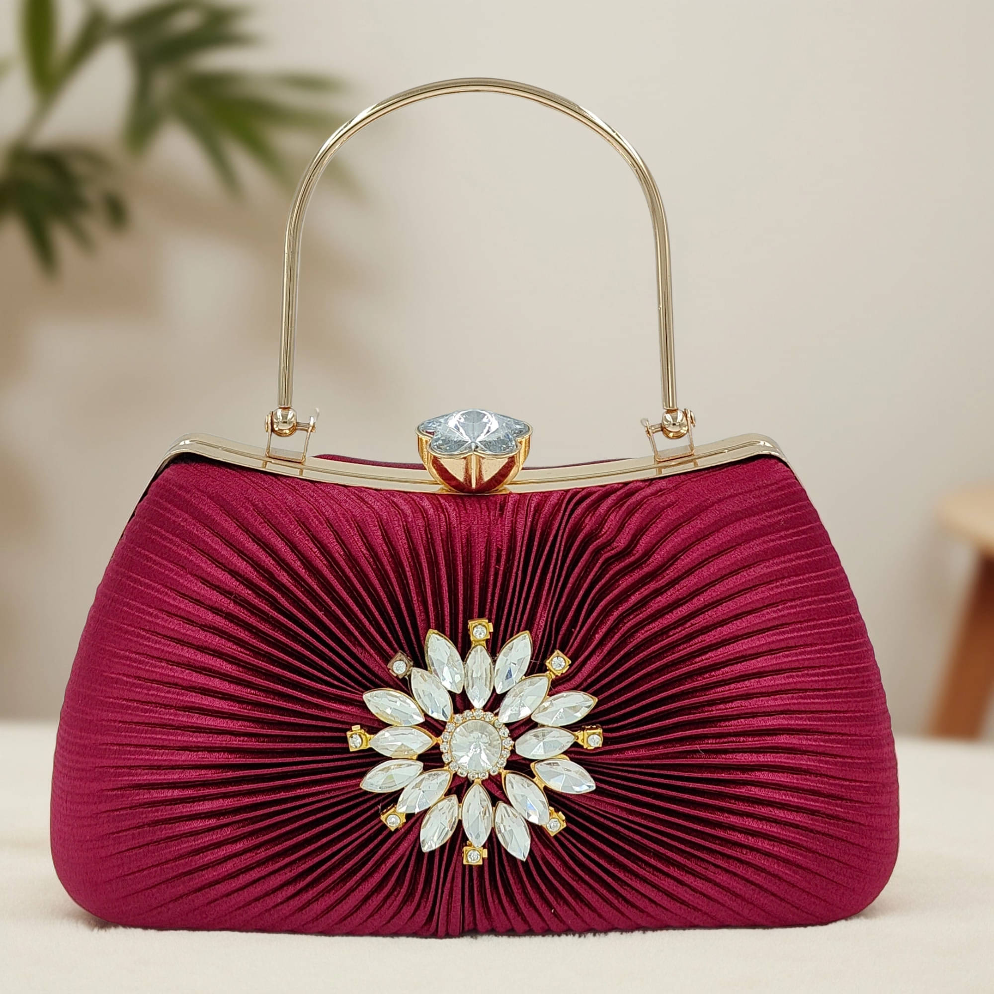     			Generic Maroon Fabric Box Clutch