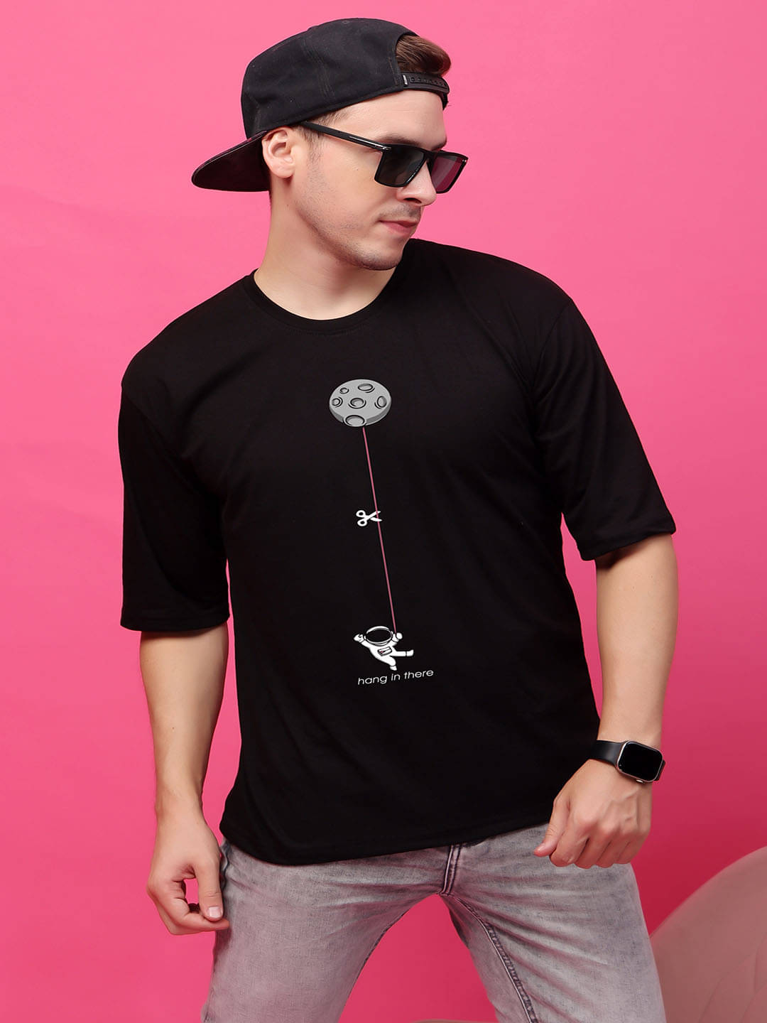     			SWIFTLY Men Cotton Oversized Fit Printed T-Shirt ( Black )