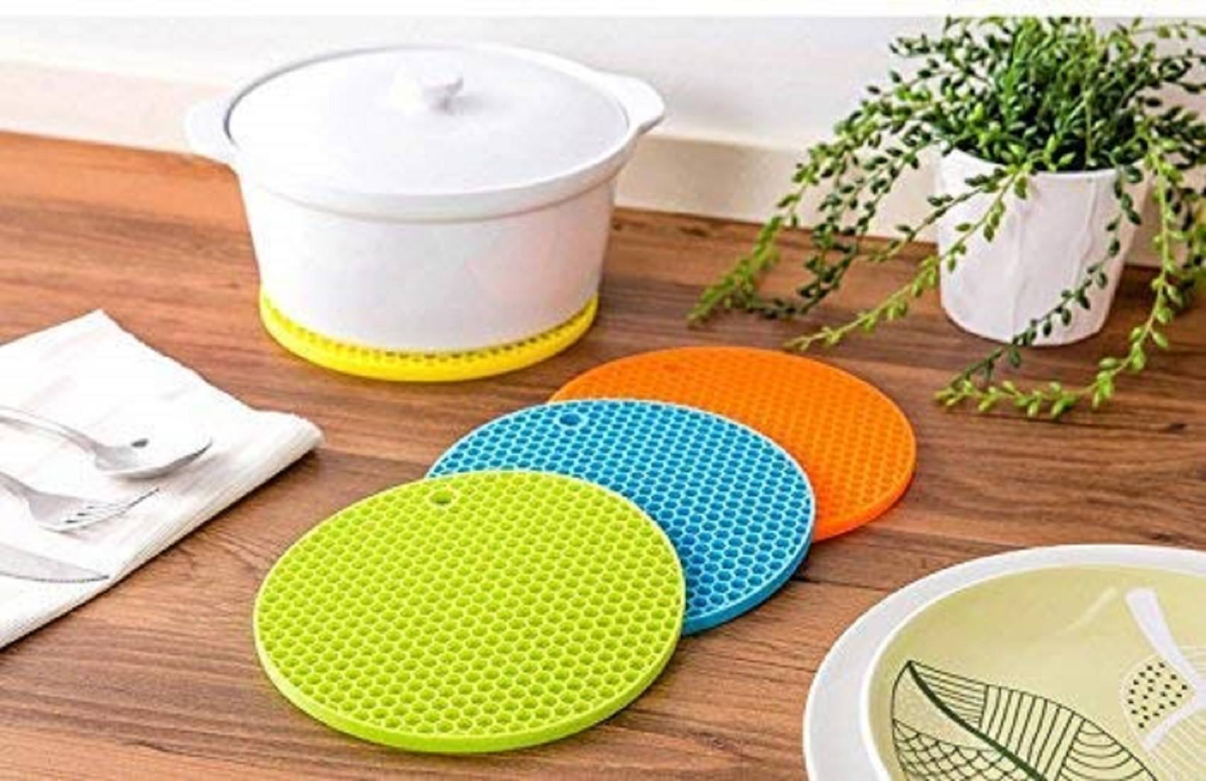    			VillWin 4 Pcs Multi-Purpose Silicone Round Mats