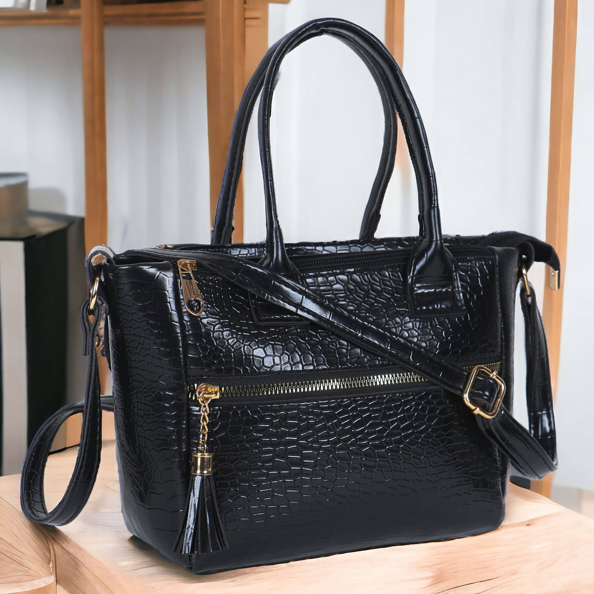     			WOB Handheld Bag Faux Leather Set of 1 ( Black )