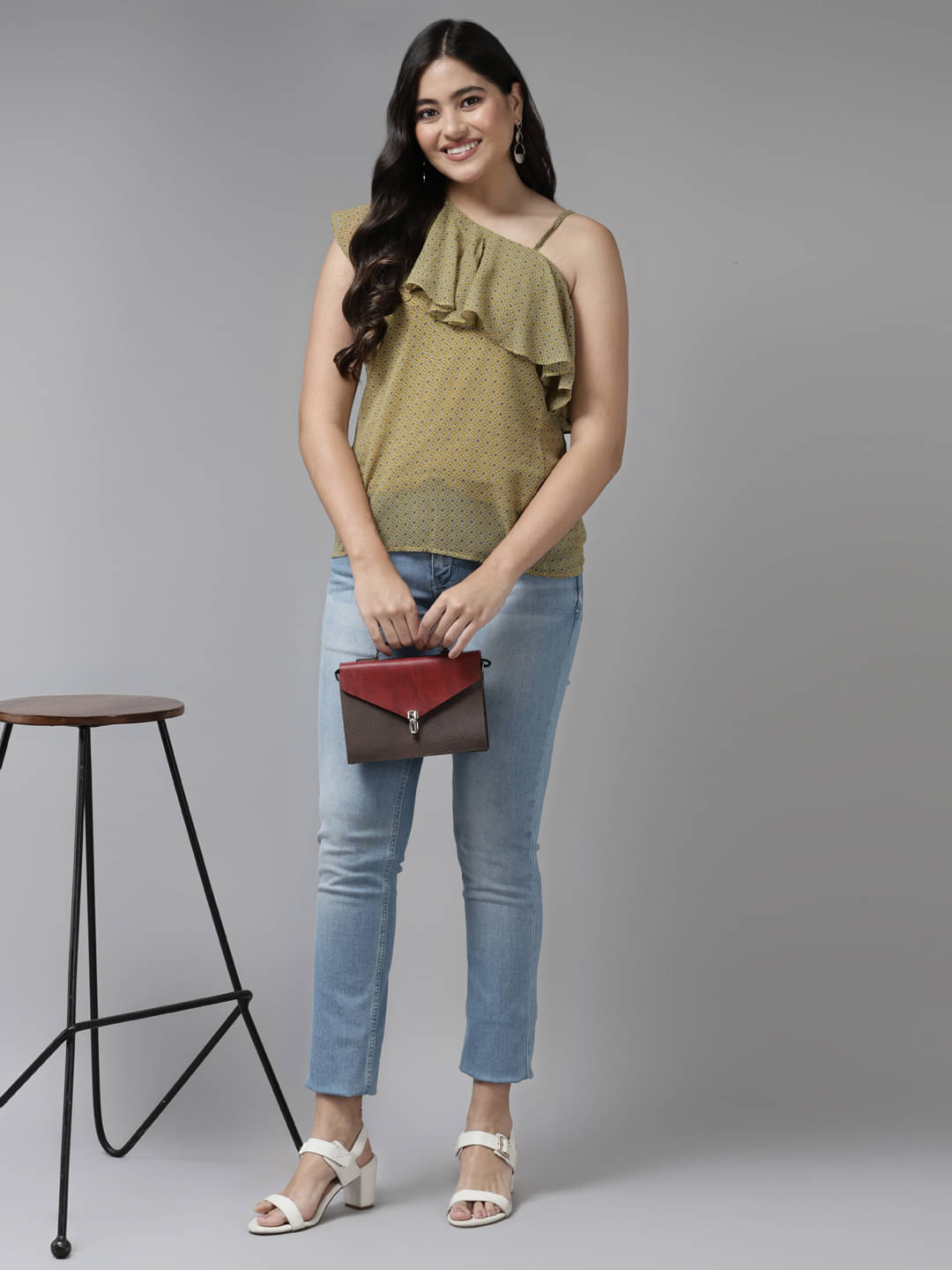     			Aarika Women's Georgette Regular Top ( Olive )