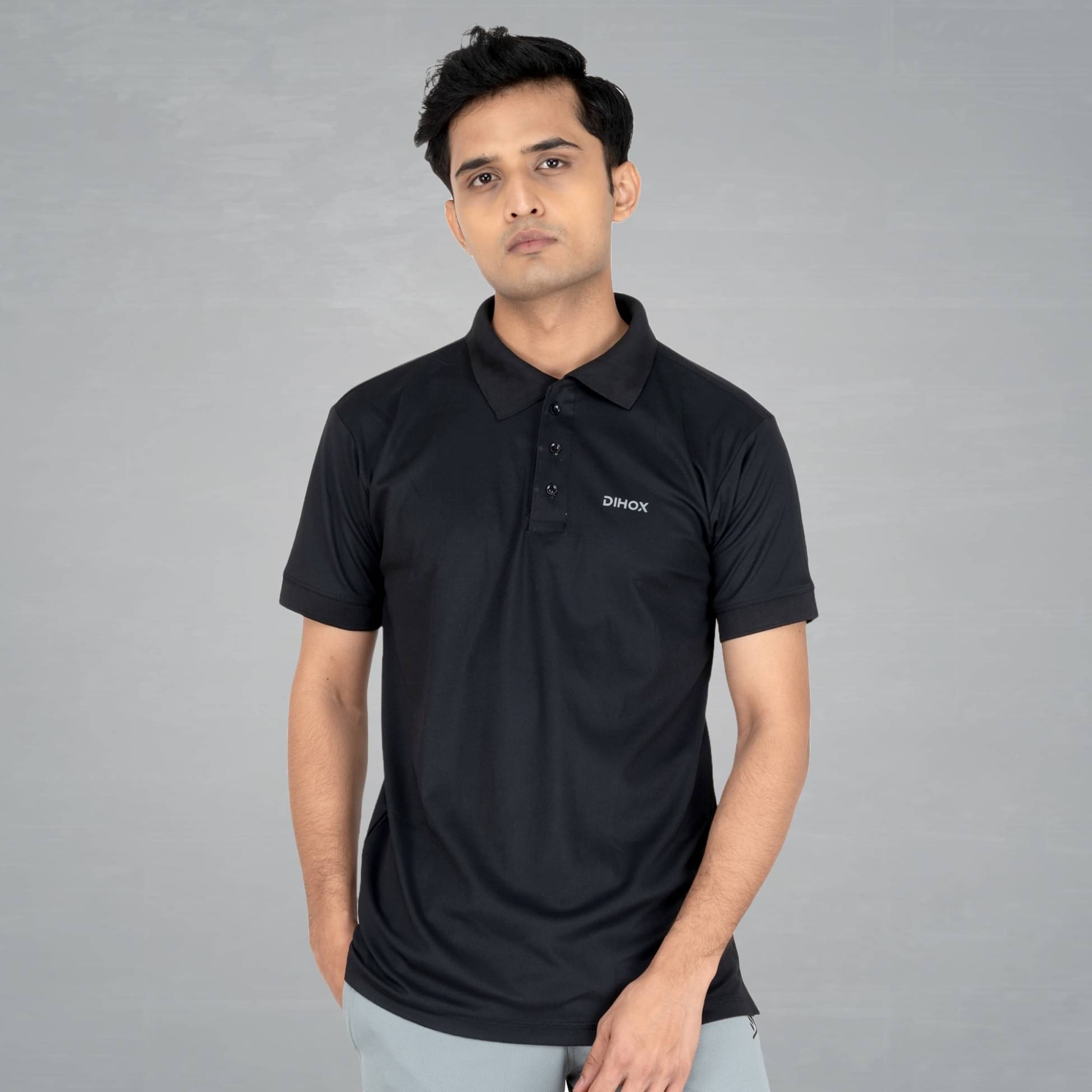     			DIHOX Black Polyester Regular Fit Men's Sports Polo T-Shirt ( Pack of 1 )