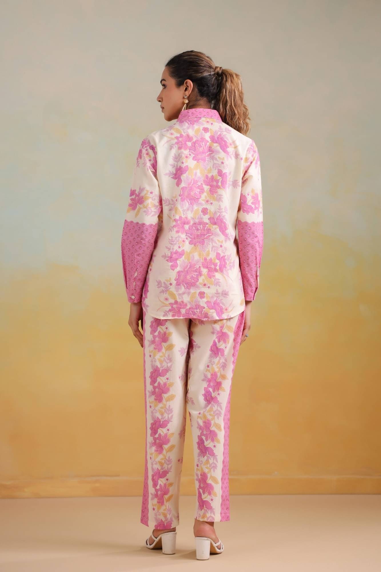 Label Flavia Women Printed Shirt With Trousers Co-Ord Set ( Multicolor ) Label Flavia Women Printed Shirt With Trousers Co-Ord Set ( Multicolor )
