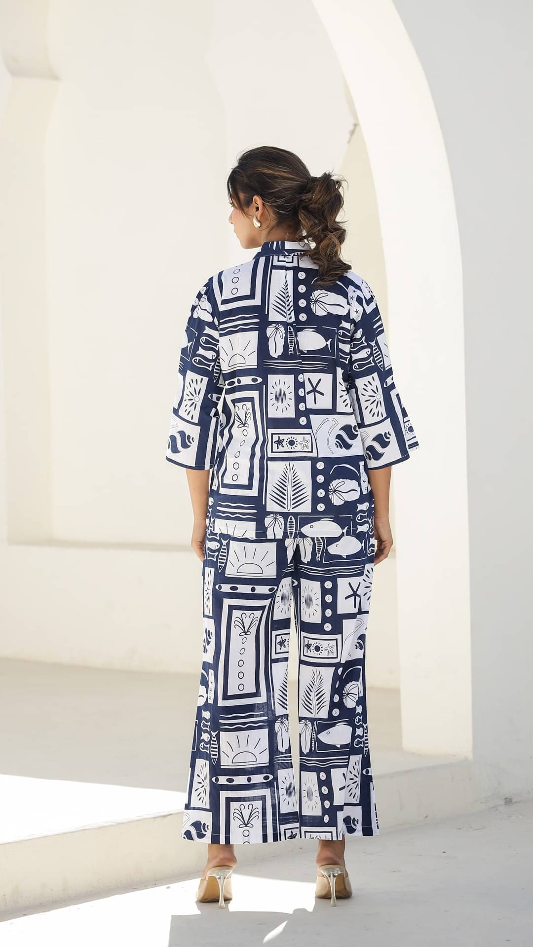 Label Flavia Women Printed Shirt With Trousers Co-Ord Set ( Multicolor ) Label Flavia Women Printed Shirt With Trousers Co-Ord Set ( Multicolor )