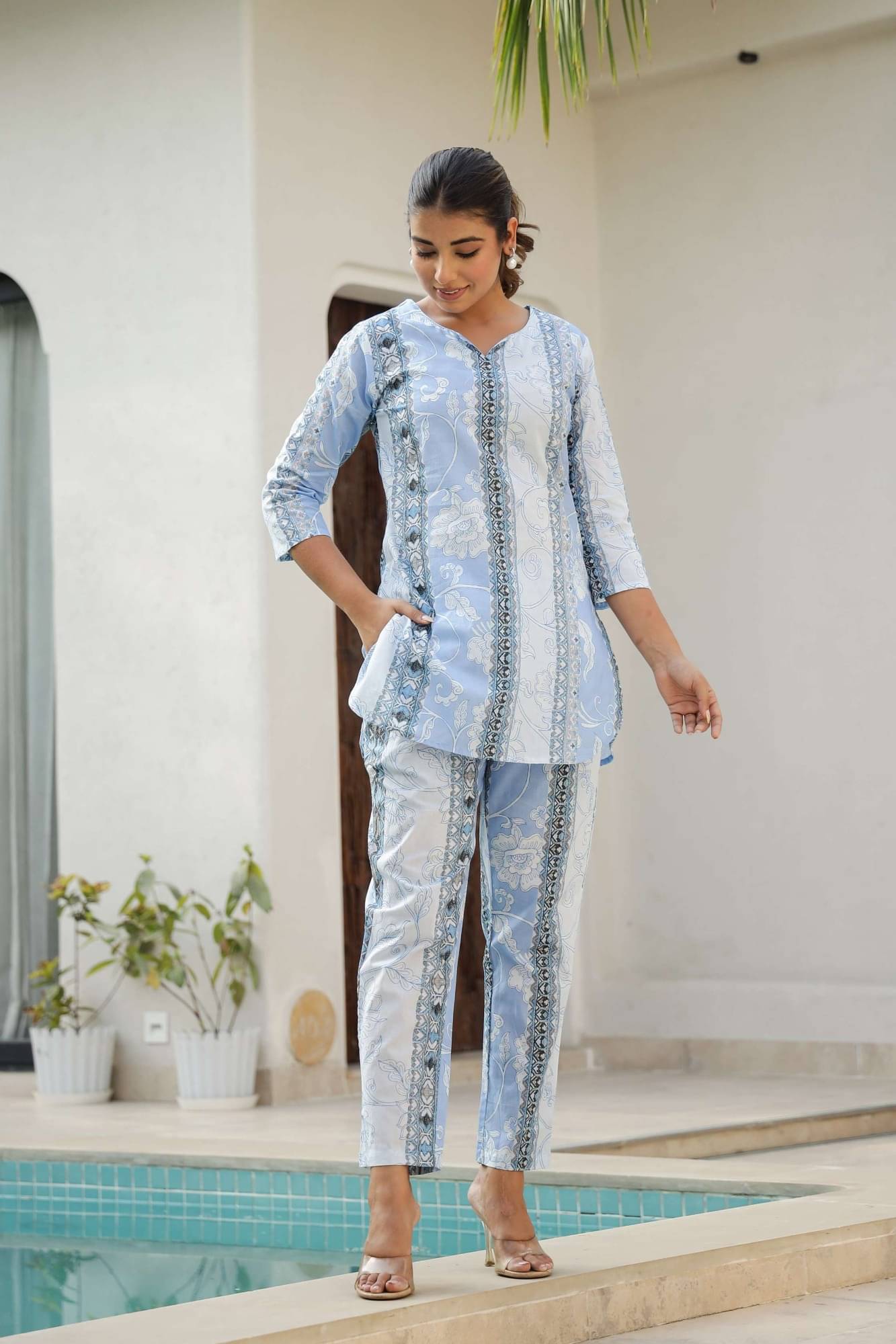     			Label Flavia Women Printed Shirt With Trousers Co-Ord Set ( Multicolor )