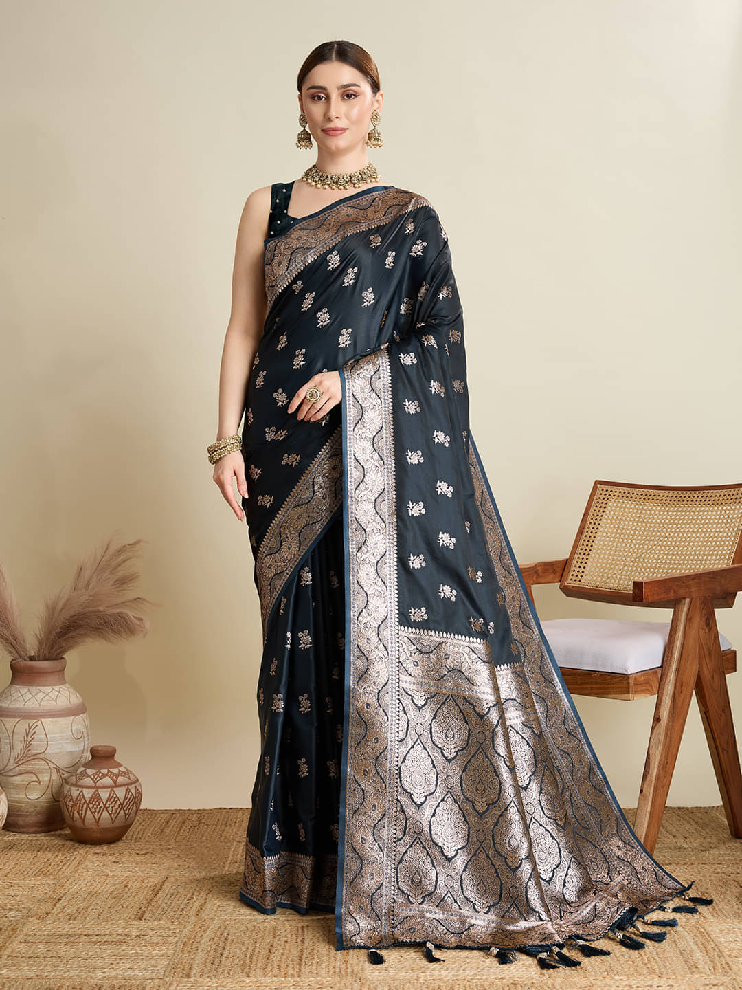 Nayanthara Trends Silk Woven Banarasi saree With Unstitched Blouse Piece ( Navy Blue ) Nayanthara Trends Silk Woven Banarasi saree With Unstitched Blouse Piece ( Navy Blue )