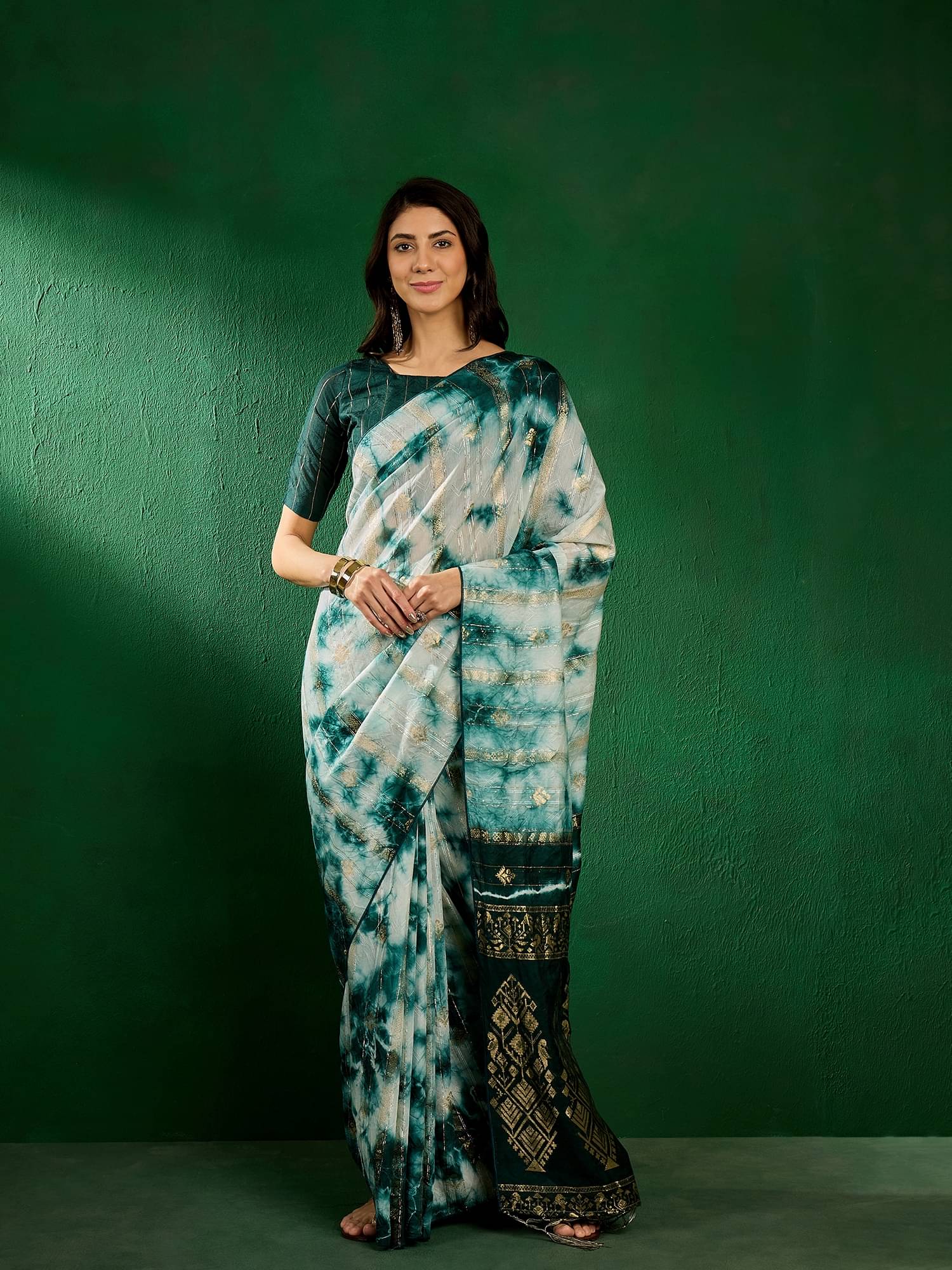 Rangtulika Ethnics Cotton Dyed Banarasi saree With Unstitched Blouse Piece ( Teal )     			Rangtulika Ethnics Cotton Dyed Banarasi saree With Unstitched Blouse Piece ( Teal )