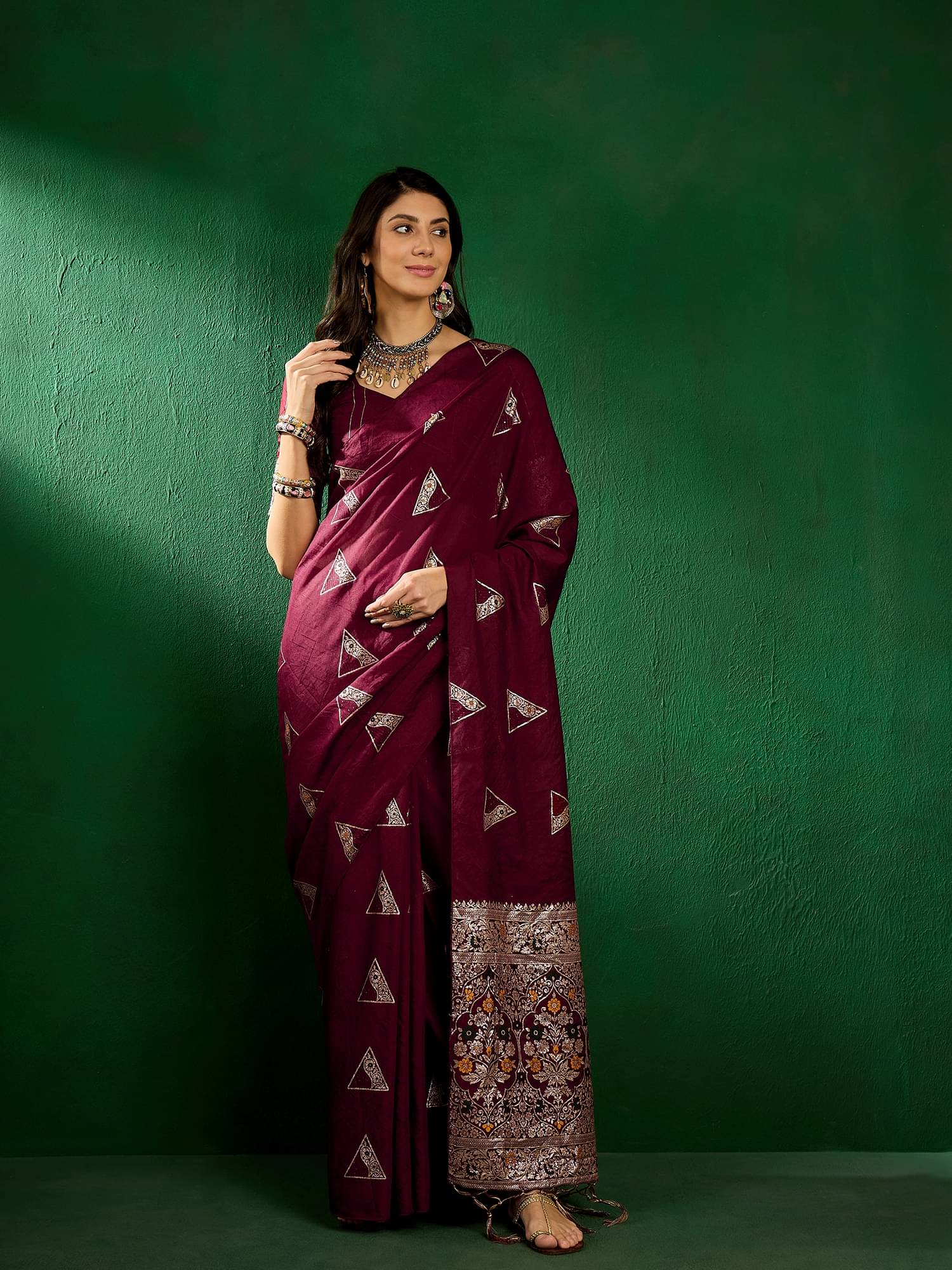 Rangtulika Ethnics Cotton Dyed Banarasi saree With Unstitched Blouse Piece ( Maroon ) Rangtulika Ethnics Cotton Dyed Banarasi saree With Unstitched Blouse Piece ( Maroon )