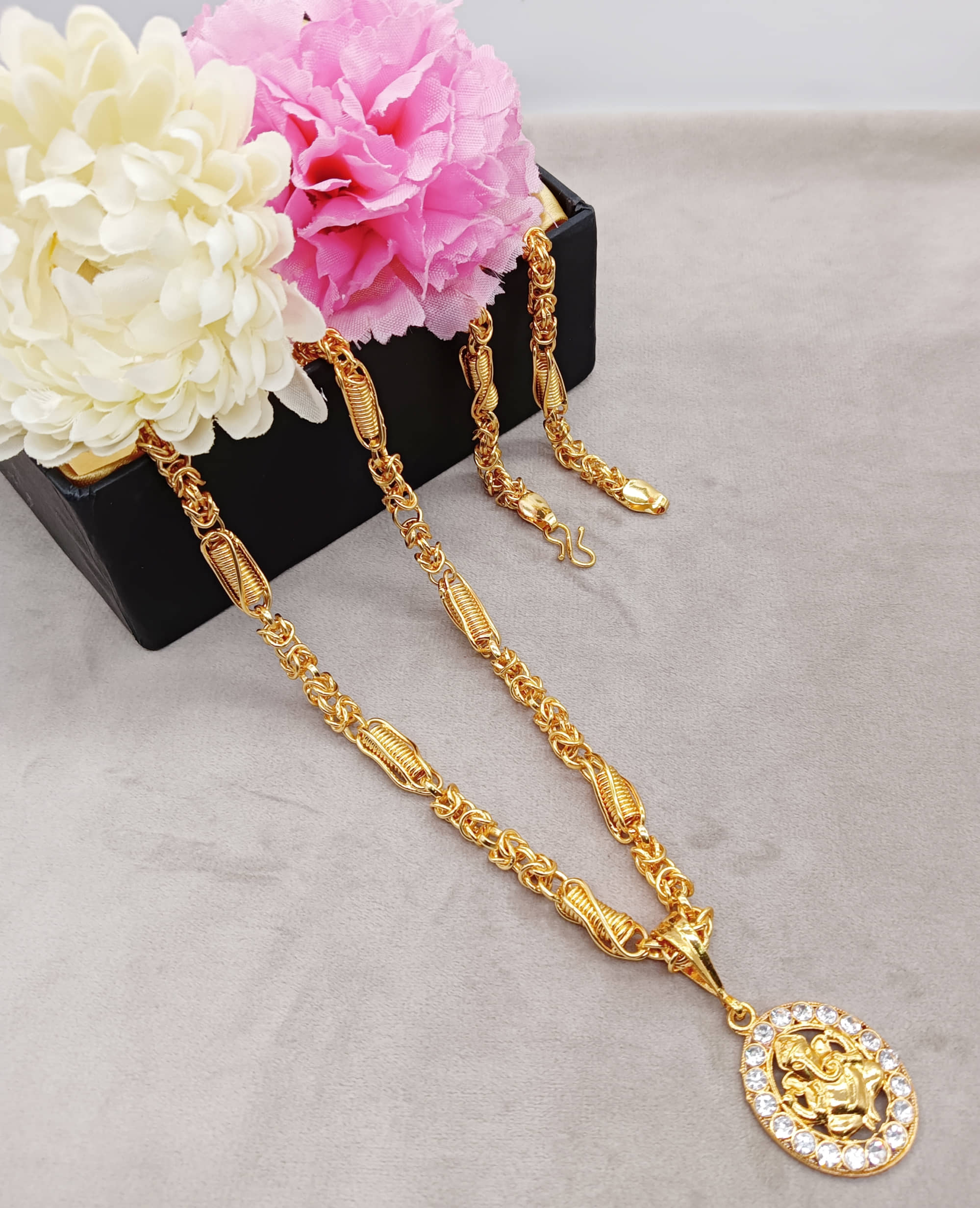 SHANKH-KRIVA Gold Plated Chain ( Set of 1 )