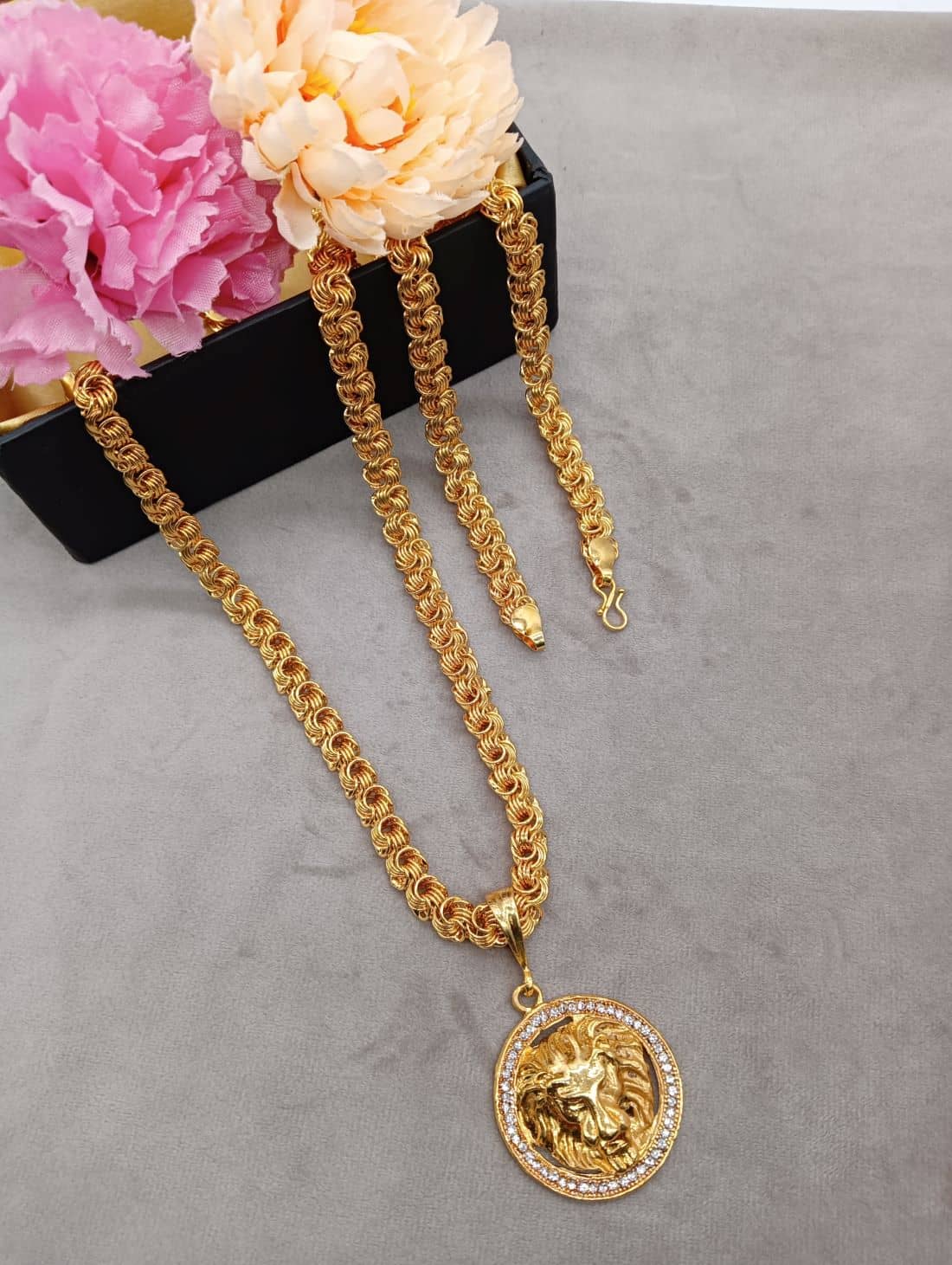 SHANKH-KRIVA Gold Plated Chain ( Set of 1 )