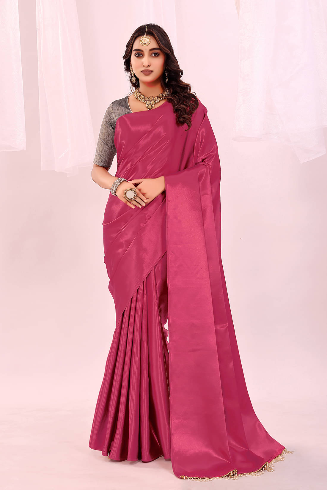 Suali Satin Solid Saree With Unstitched Blouse Piece ( Pink ) Suali Satin Solid Saree With Unstitched Blouse Piece ( Pink )