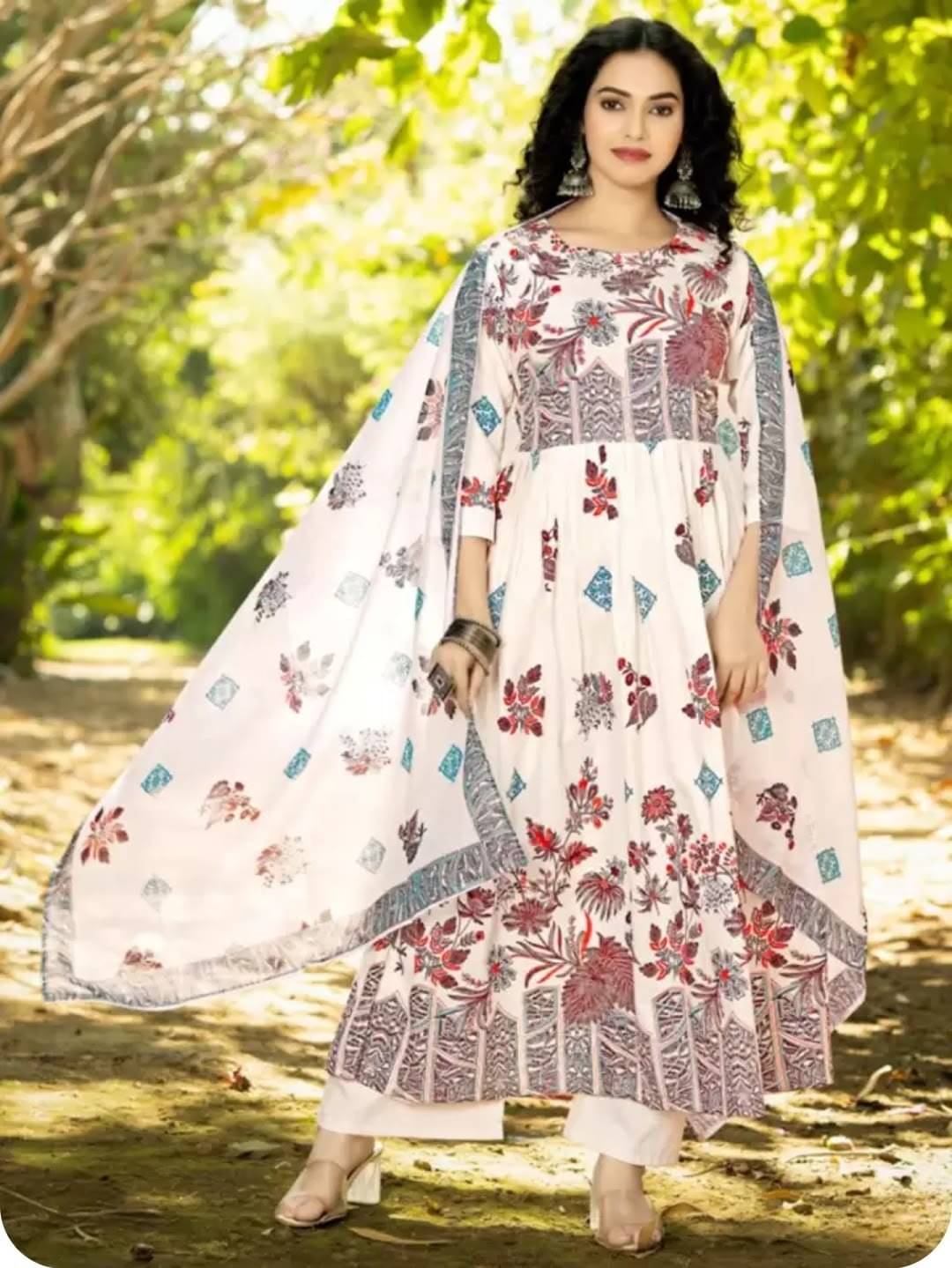 Topshop Fashion Women Cotton Printed Anarkali Kurti With Palazzo ( White ) Topshop Fashion Women Cotton Printed Anarkali Kurti With Palazzo ( White )