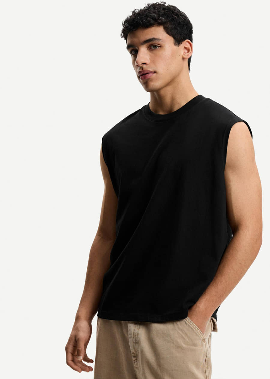 VIOUR Men Cotton Blend Oversized Fit Solid T-Shirt ( Black )