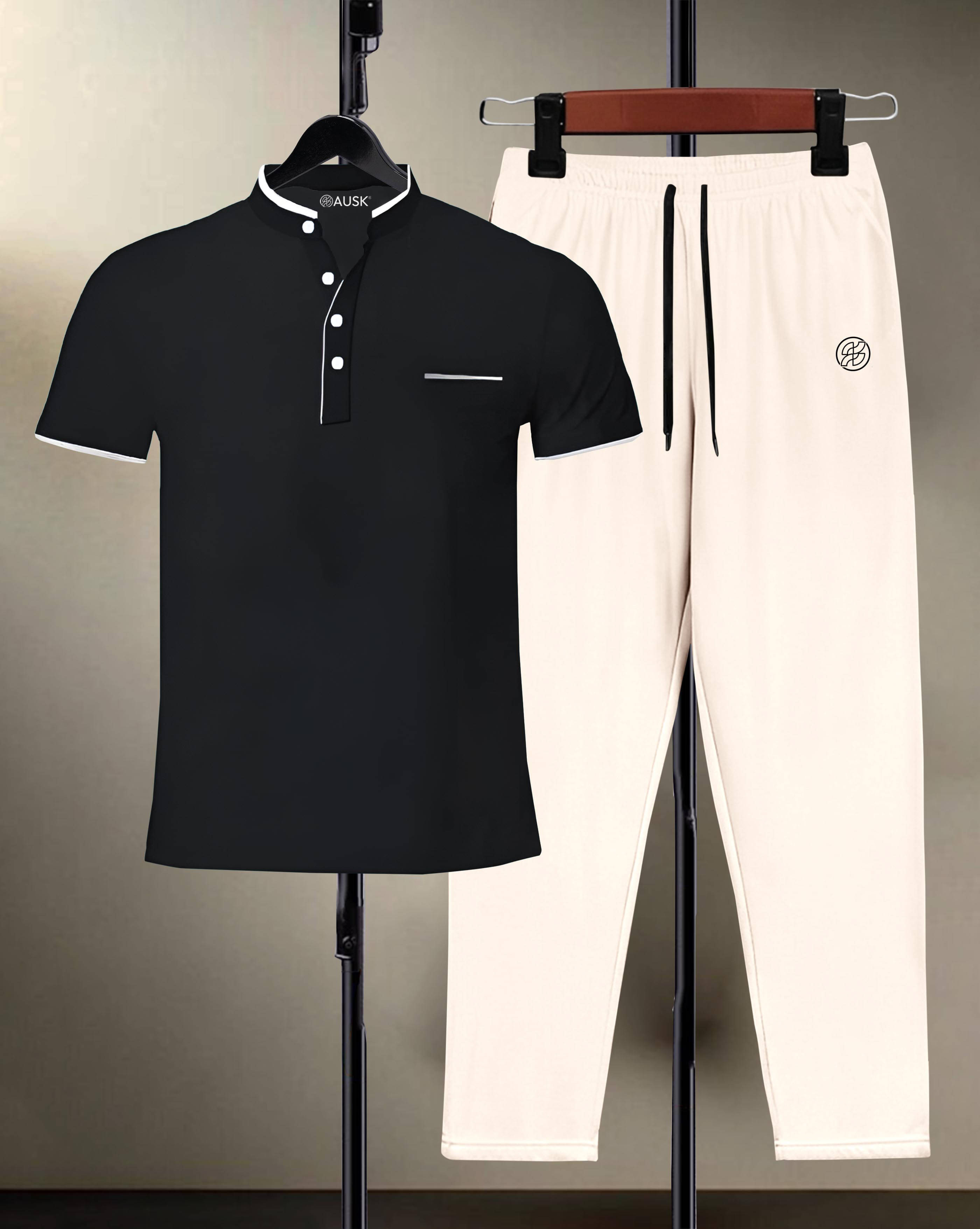     			AUSK Black Cotton Blend Relaxed Fit Men's Tracksuit ( Pack of 1 )