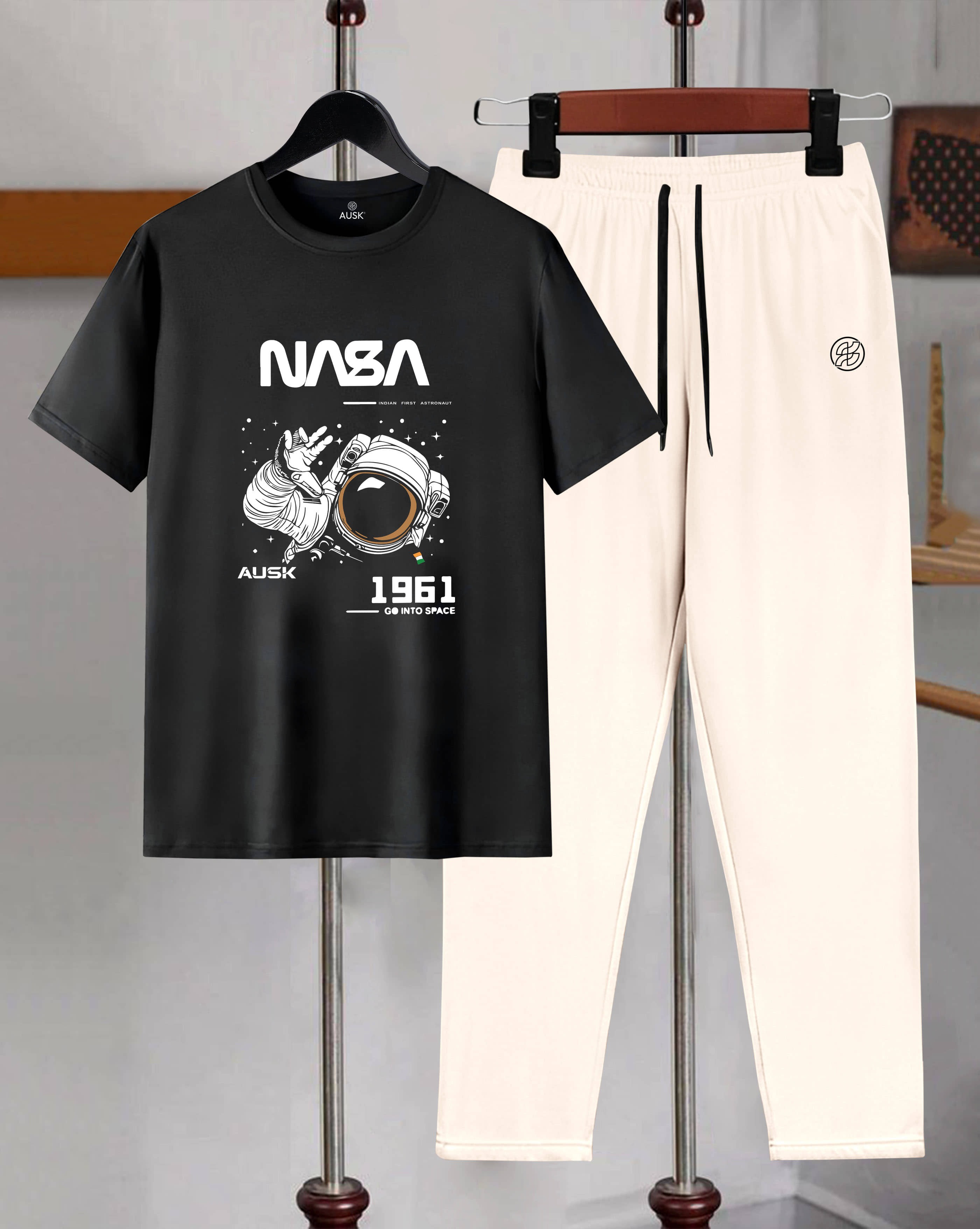 AUSK Green Cotton Blend Relaxed Fit Men's Tracksuit ( Pack of 1 )