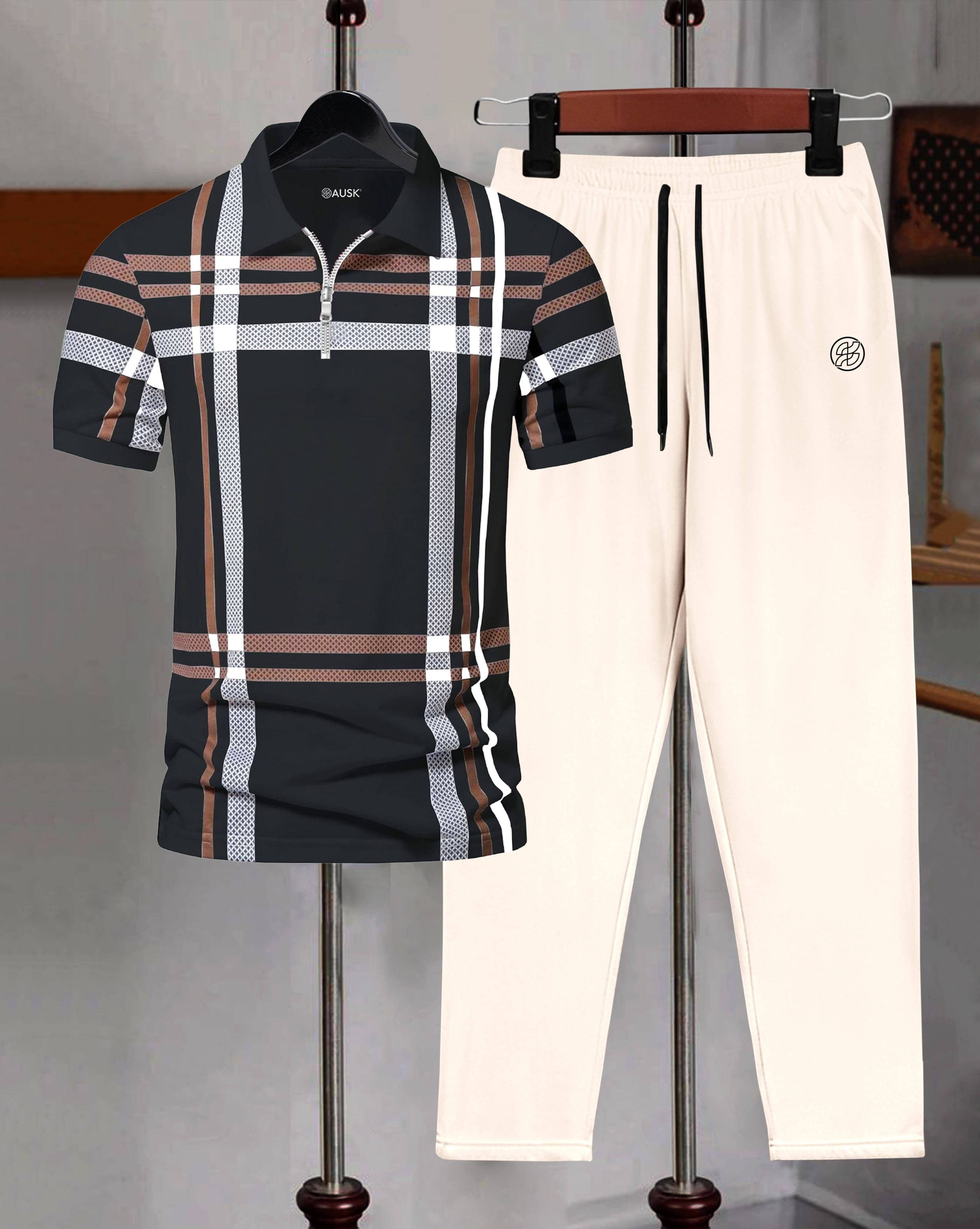     			ENITOR Black Cotton Blend Relaxed Fit Men's Tracksuit ( Pack of 1 )