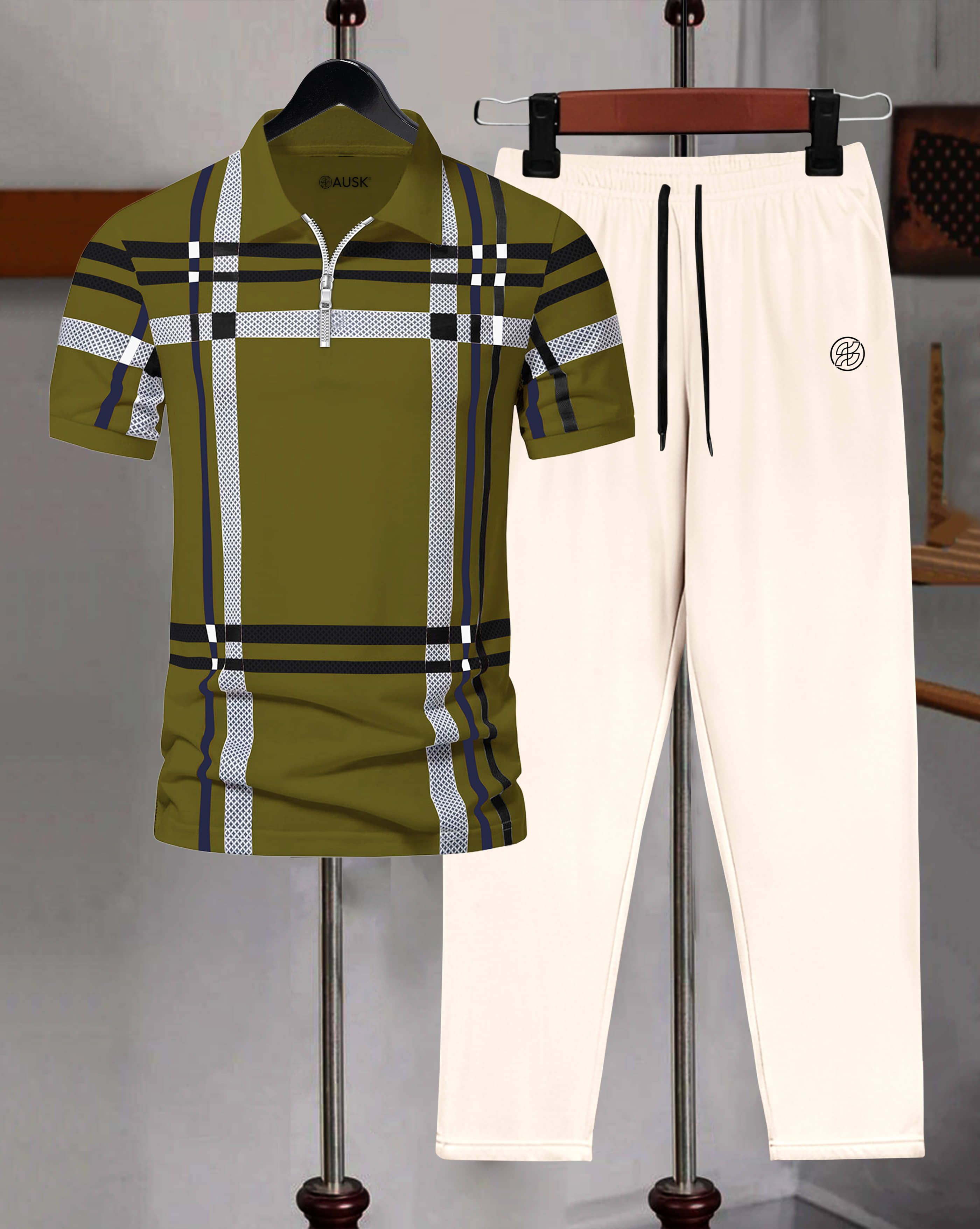 ENITOR Green Cotton Blend Relaxed Fit Men's Tracksuit ( Pack of 1 )
