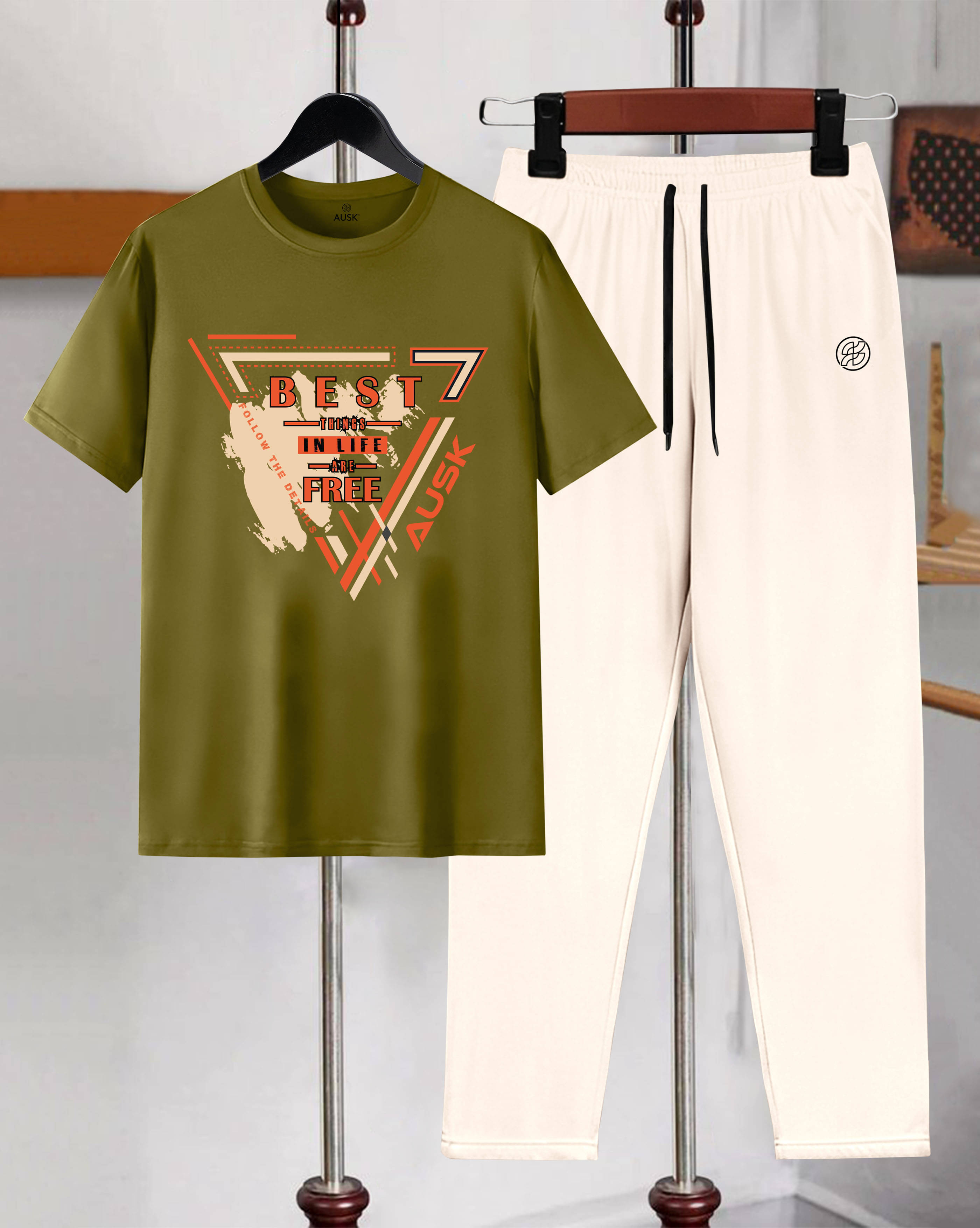 ENITOR Green Cotton Blend Relaxed Fit Men's Tracksuit ( Pack of 1 ) ENITOR Green Cotton Blend Relaxed Fit Men's Tracksuit ( Pack of 1 )