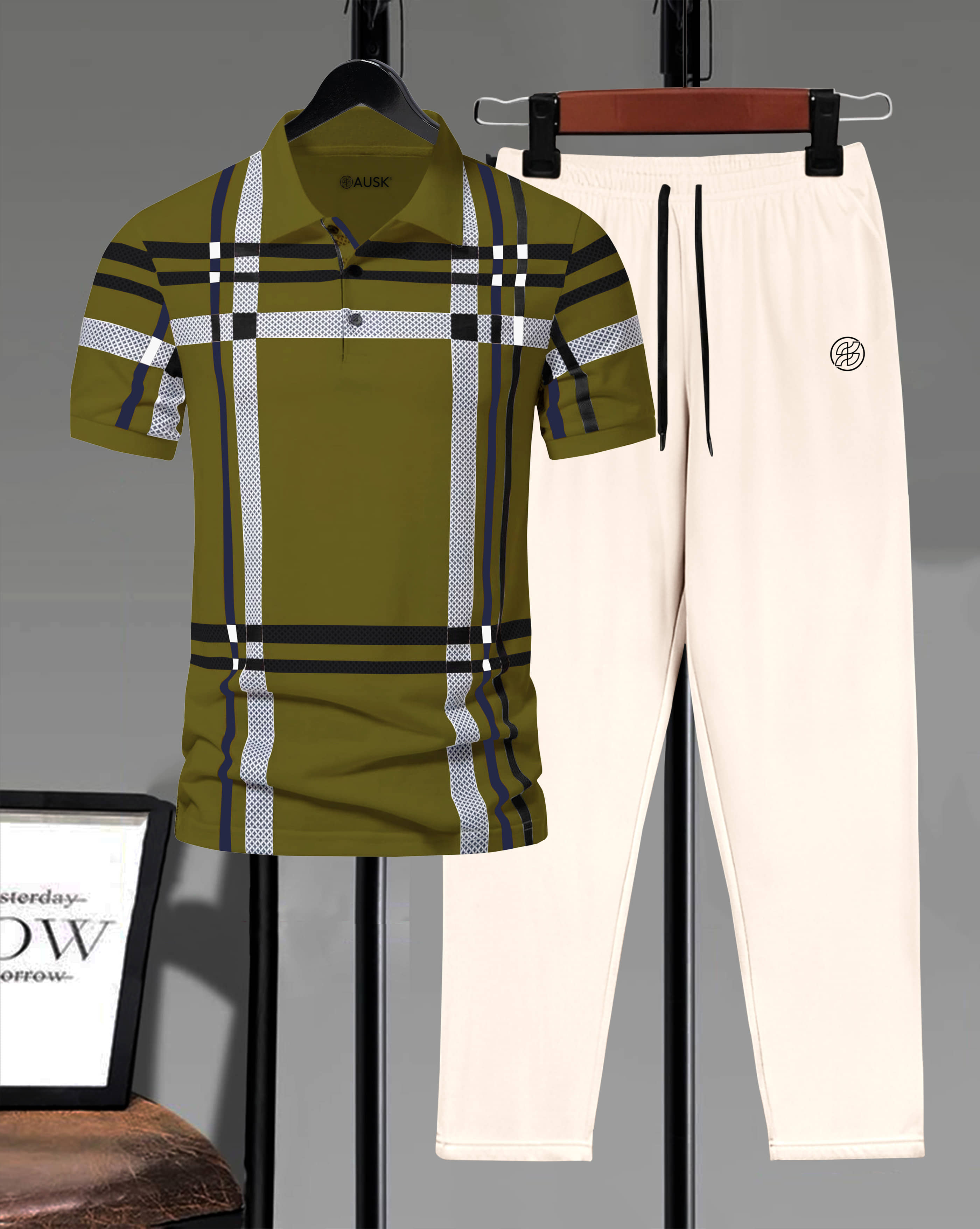 ENITOR Green Cotton Blend Relaxed Fit Men's Tracksuit ( Pack of 1 )