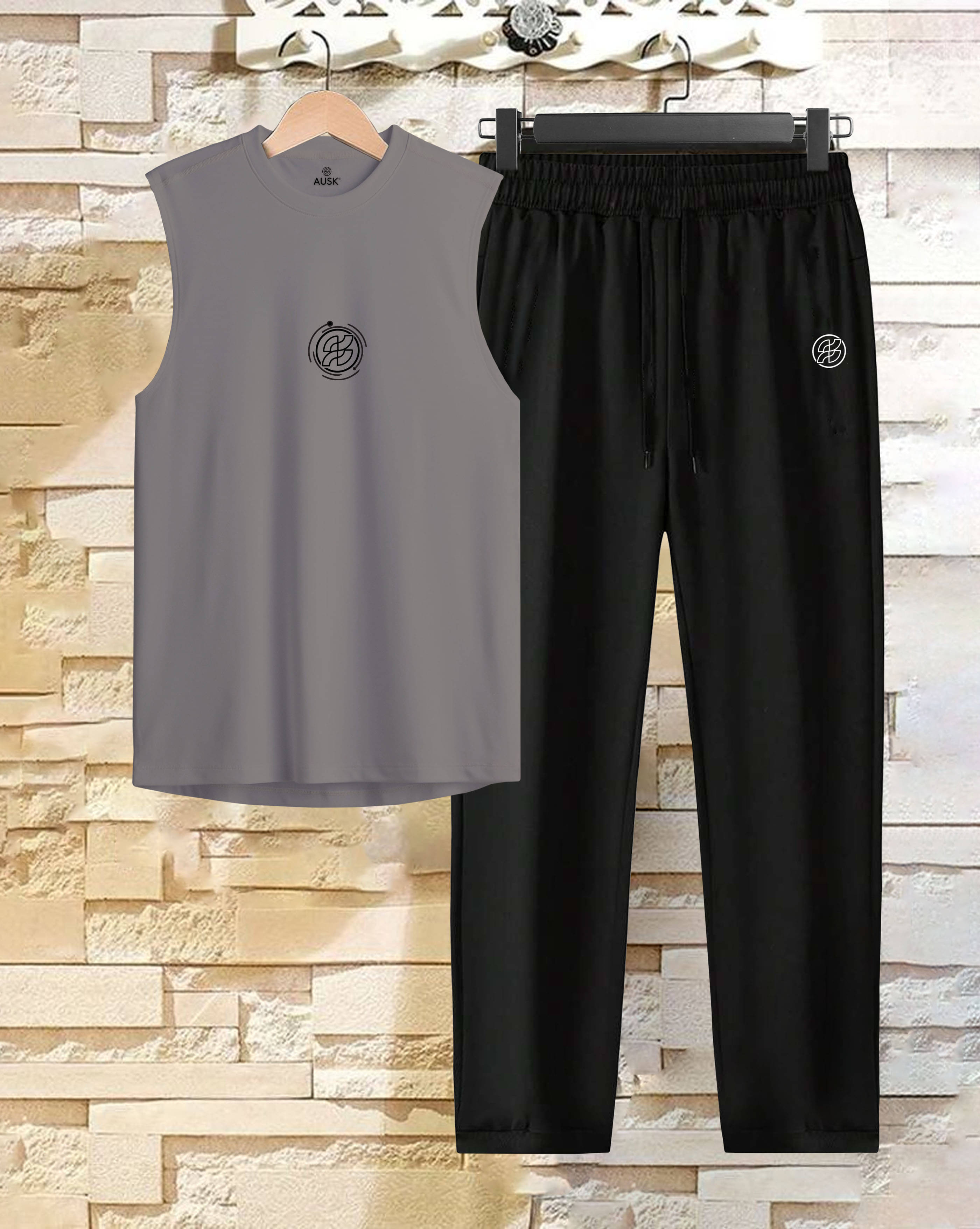 ENITOR Grey Cotton Blend Relaxed Fit Men's Tracksuit ( Pack of 1 ) ENITOR Grey Cotton Blend Relaxed Fit Men's Tracksuit ( Pack of 1 )