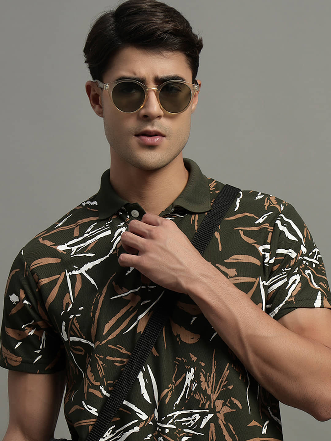 GET GOLF Men Cotton Blend Regular Fit Printed Polo T Shirt ( Beige )