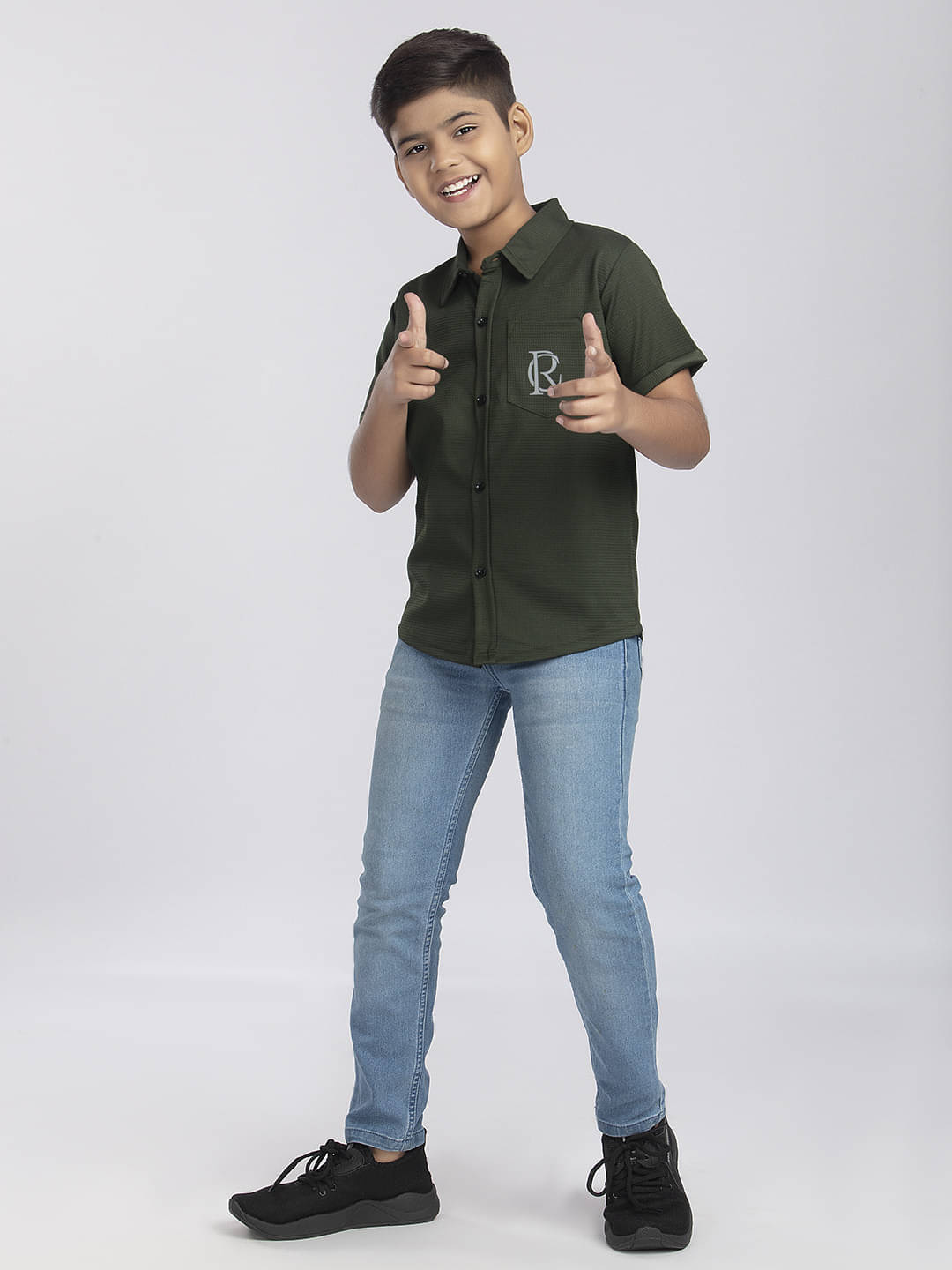     			MYEONN Pack of 1 Boys Cotton Blend T-Shirt ( Dark Green )