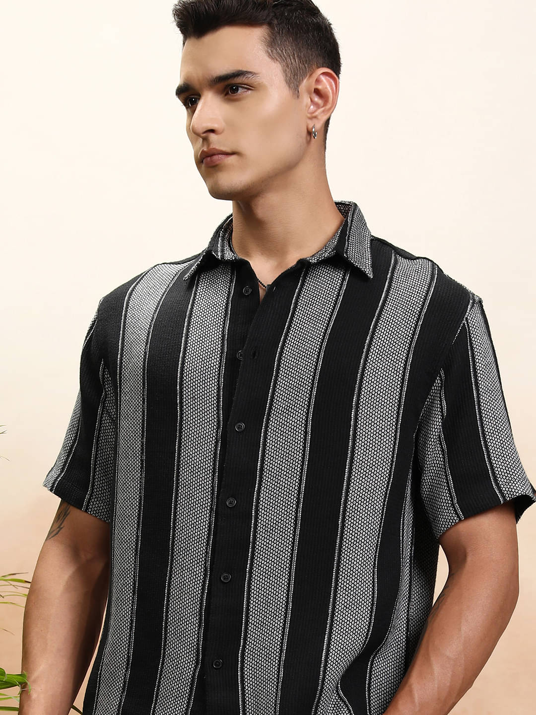     			Highlander 100% Cotton Oversized Fit Striped Half Sleeves Men's Casual Shirt - Black ( Pack of 1 )