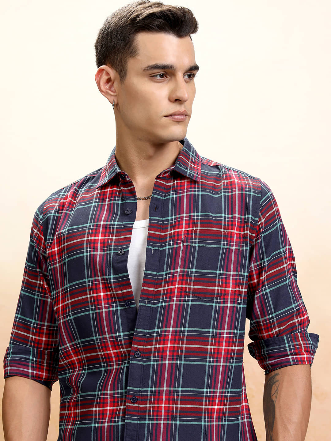 Highlander 100% Cotton Regular Fit Checks Full Sleeves Men's Casual Shirt - Navy Blue ( Pack of 1 )