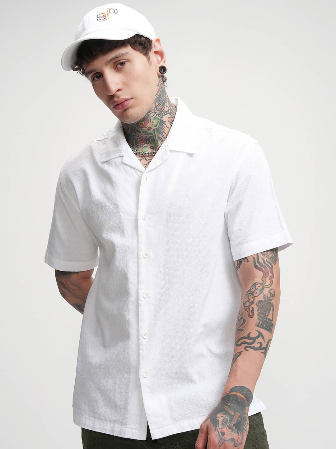 Highlander 100% Cotton Relaxed Fit Solids Half Sleeves Men's Casual Shirt - White ( Pack of 1 ) Highlander 100% Cotton Relaxed Fit Solids Half Sleeves Men's Casual Shirt - White ( Pack of 1 )