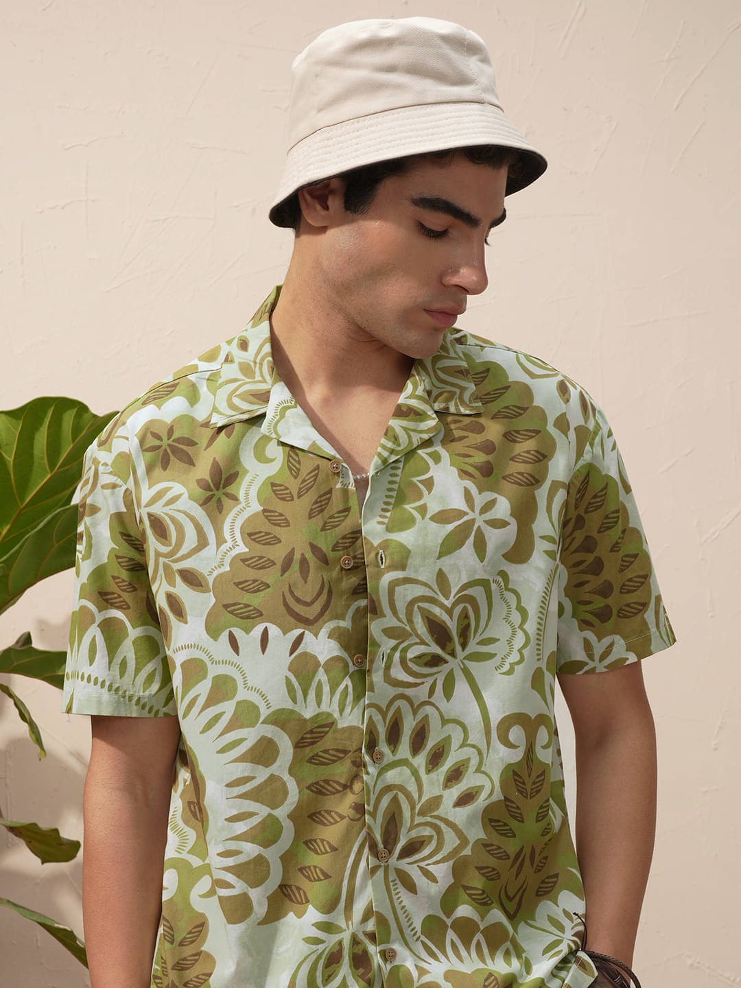     			Highlander 100% Cotton Relaxed Fit Printed Half Sleeves Men's Casual Shirt - Multicolor ( Pack of 1 )