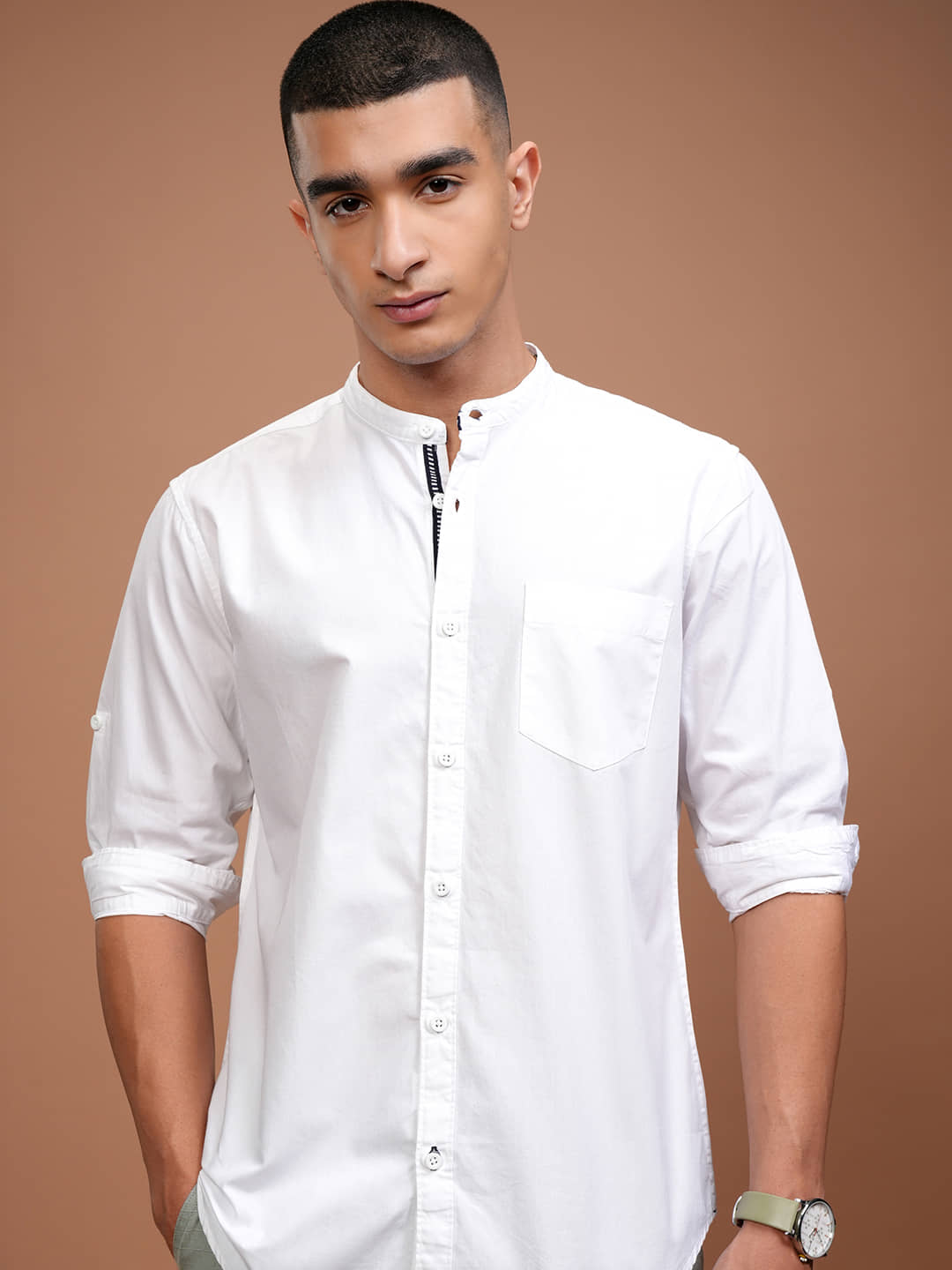 Highlander 100% Cotton Slim Fit Solids Full Sleeves Men's Casual Shirt - White ( Pack of 1 )