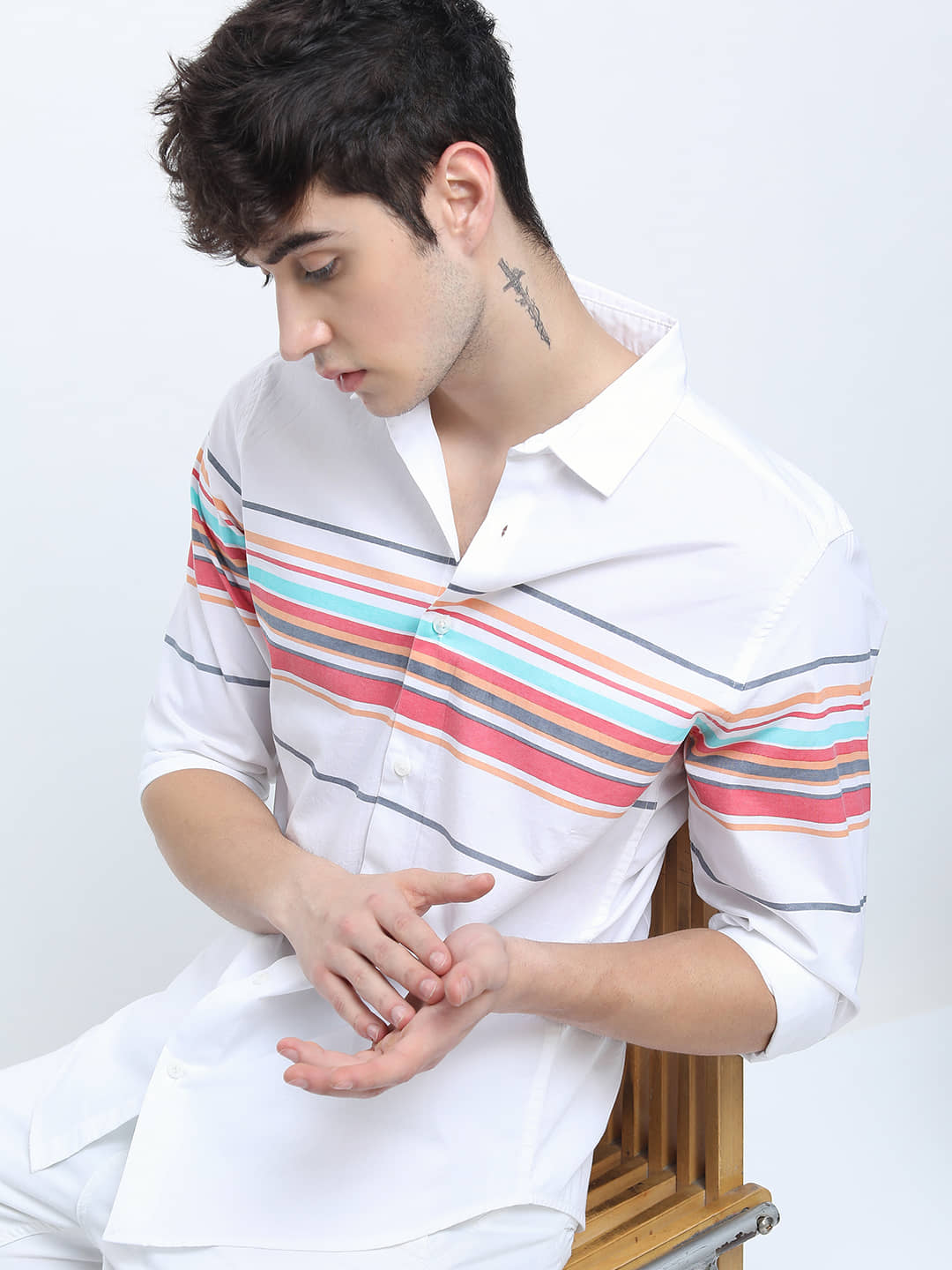 Highlander 100% Cotton Slim Fit Solids Full Sleeves Men's Casual Shirt - White ( Pack of 1 )