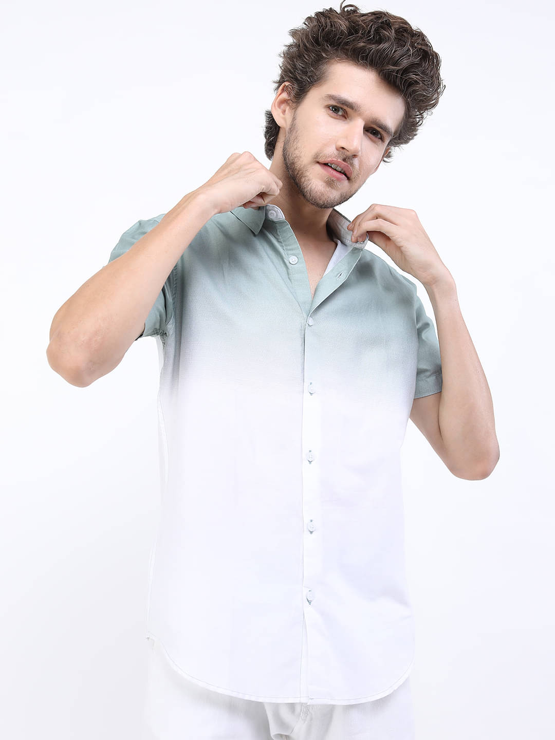     			Highlander 100% Cotton Slim Fit Printed Half Sleeves Men's Casual Shirt - Multicolor ( Pack of 1 )