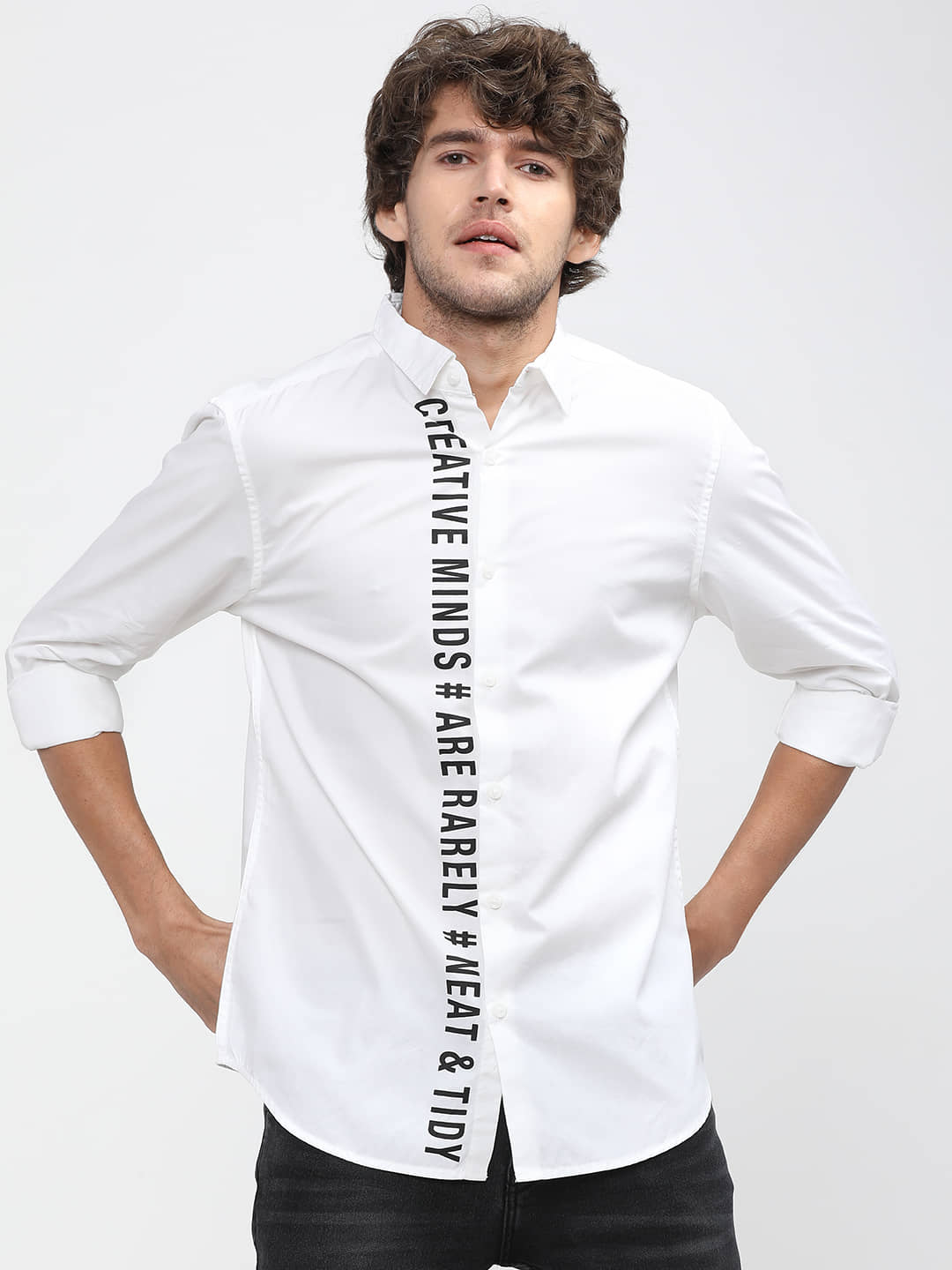 Highlander 100% Cotton Slim Fit Solids Full Sleeves Men's Casual Shirt - White ( Pack of 1 )